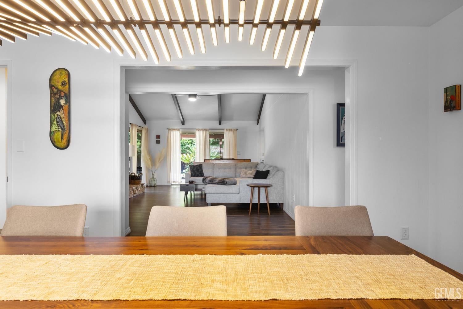 Bakersfield, California, 93301, United States, 3 Bedrooms Bedrooms, ,3 BathroomsBathrooms,Residential,For Sale,1998279