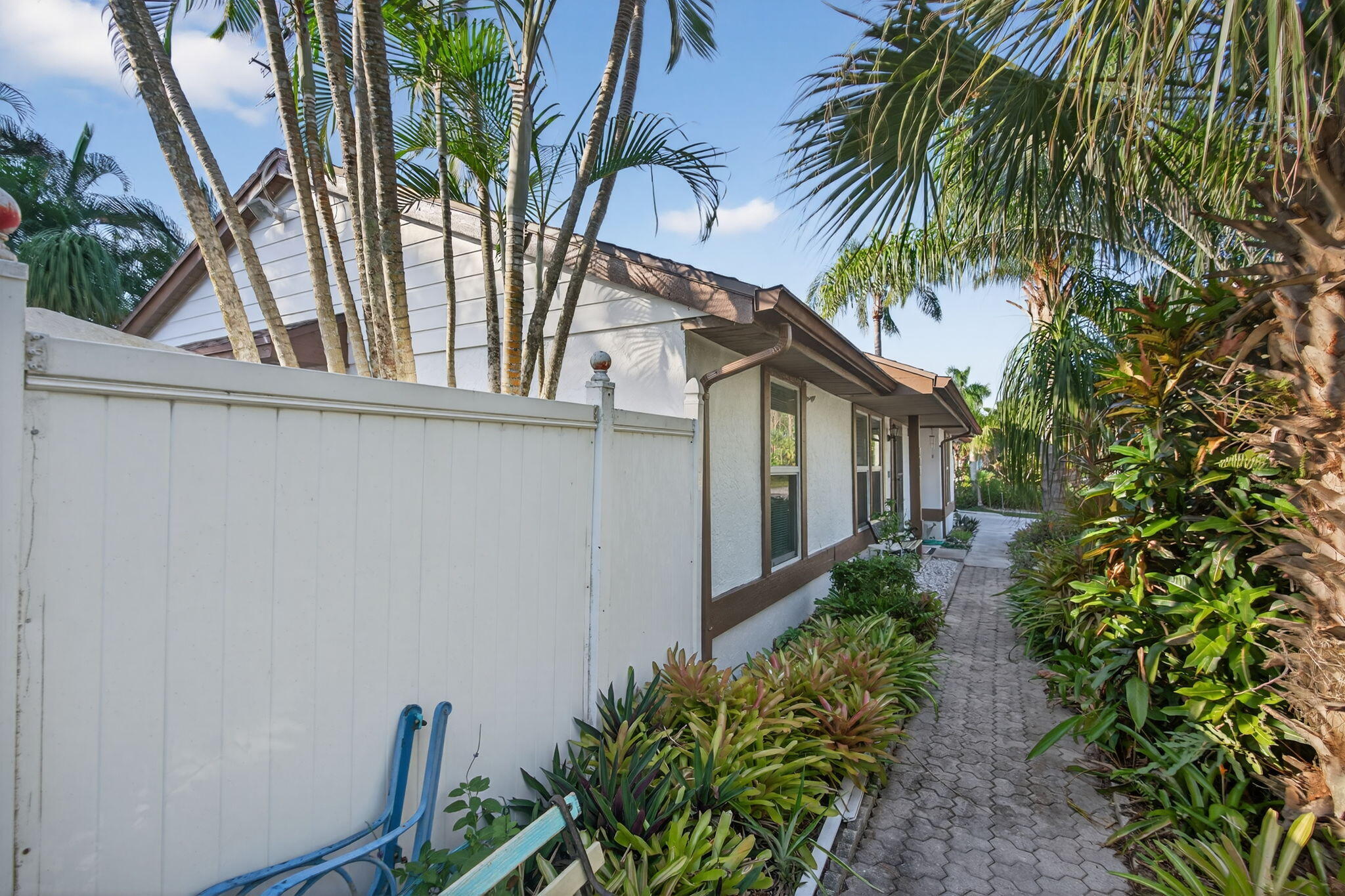 Jupiter, Florida, 33458, United States, 2 Bedrooms Bedrooms, ,2 BathroomsBathrooms,Residential,For Sale,1984787