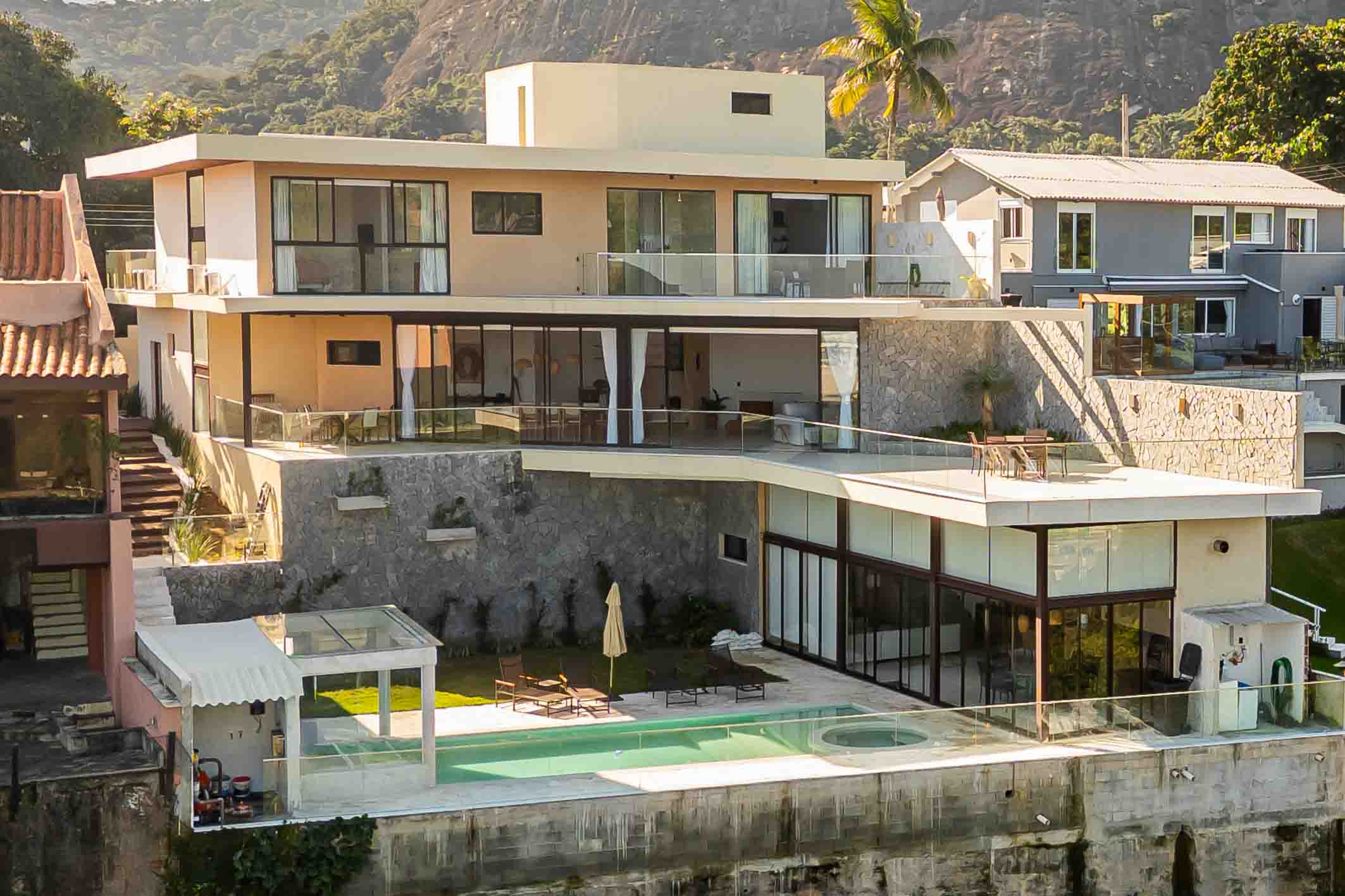  Ultra-Luxury residence in Joá with uninterrupted ocean views - 物件實景