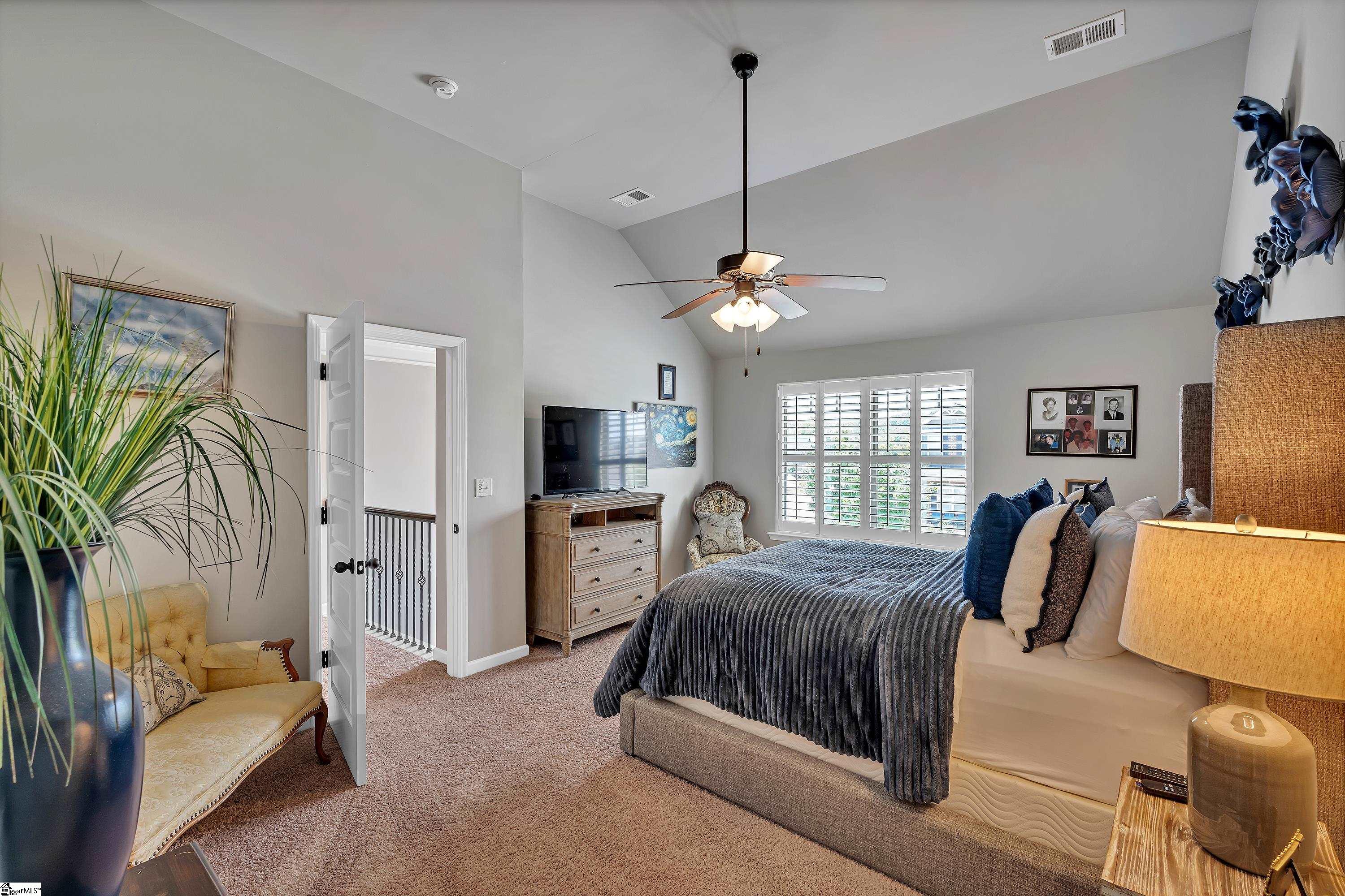 Simpsonville, South Carolina, 29681, United States, 5 Bedrooms Bedrooms, ,4 BathroomsBathrooms,Residential,For Sale,1885438