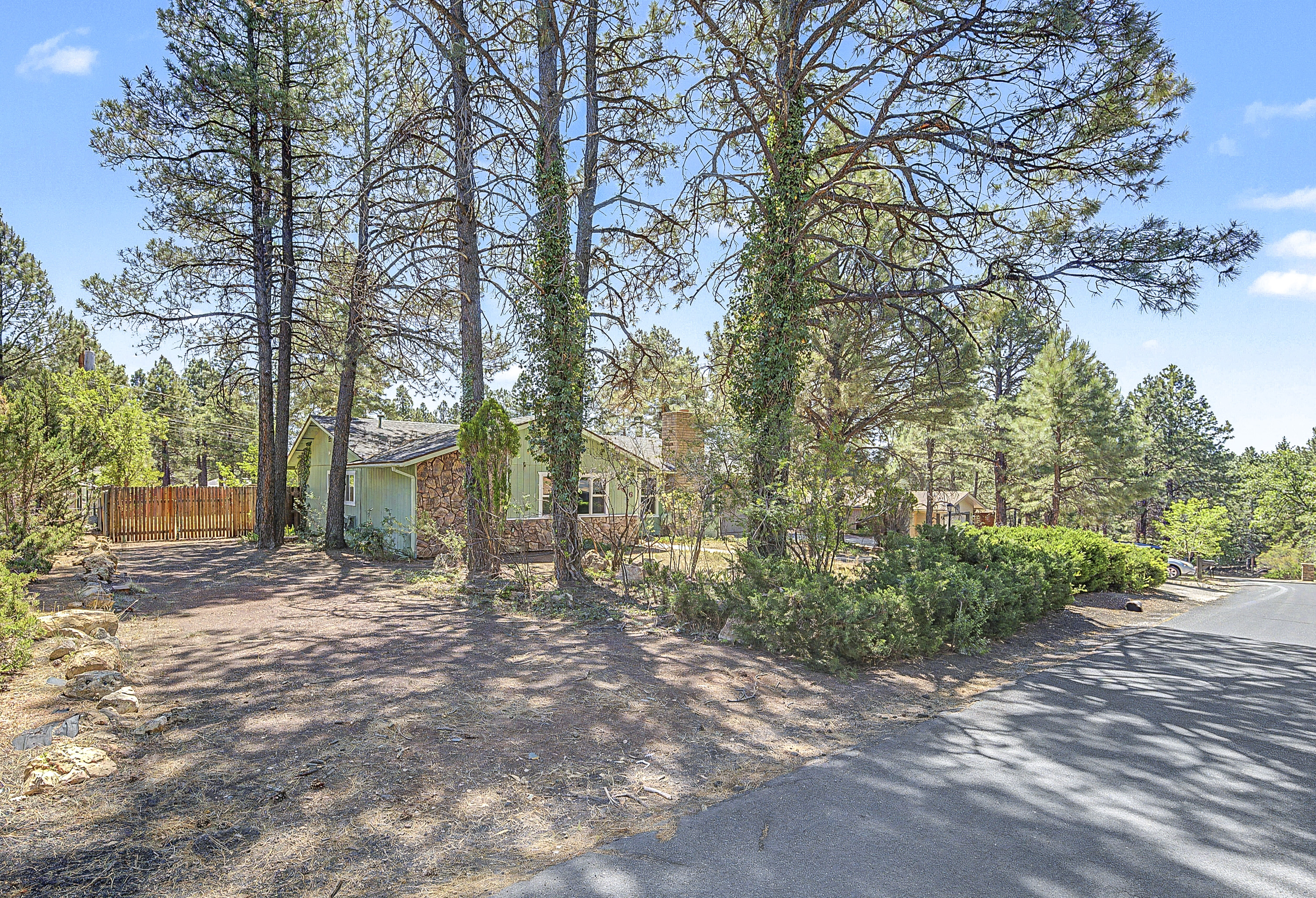  2616 North Oakmont Drive  Flagstaff, AZ - 物件實景