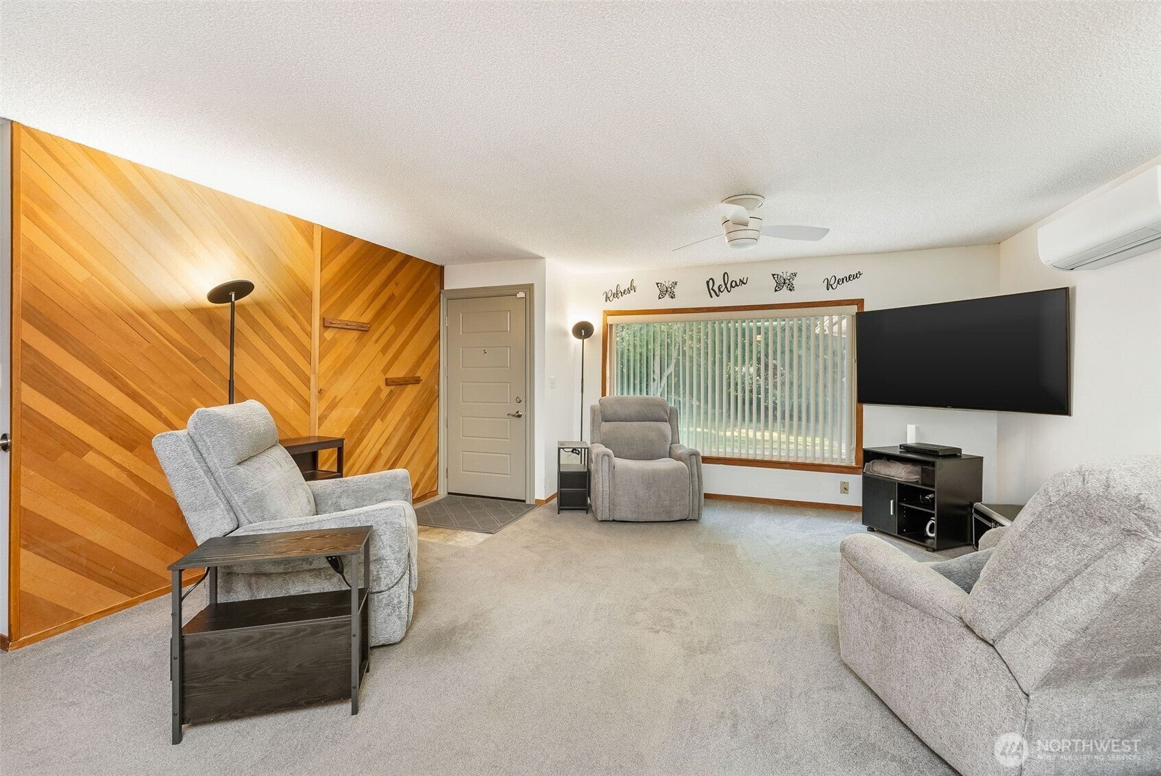 Port Orchard, Washington, 98367, United States, 3 Bedrooms Bedrooms, ,1 BathroomBathrooms,Residential,For Sale,1804600