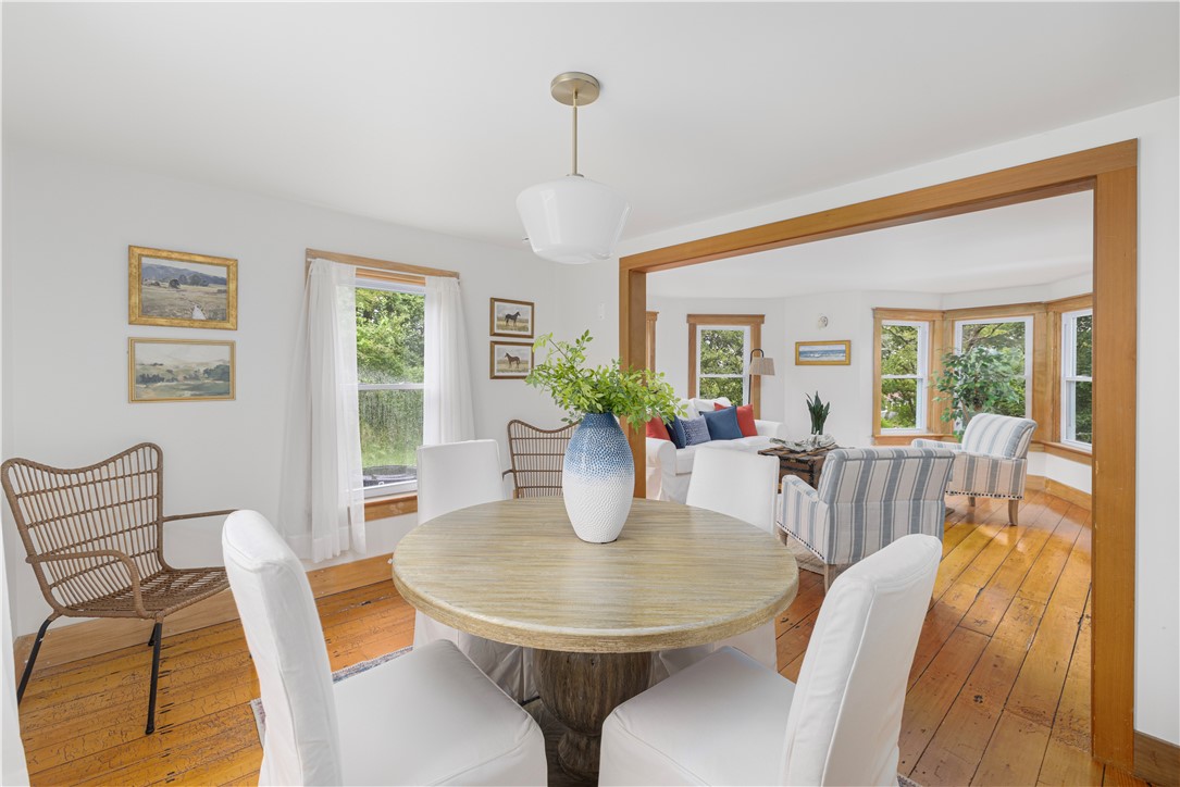 North Kingstown, Rhode Island, 02874, United States, 3 Bedrooms Bedrooms, ,2 BathroomsBathrooms,Residential,For Sale,1895355