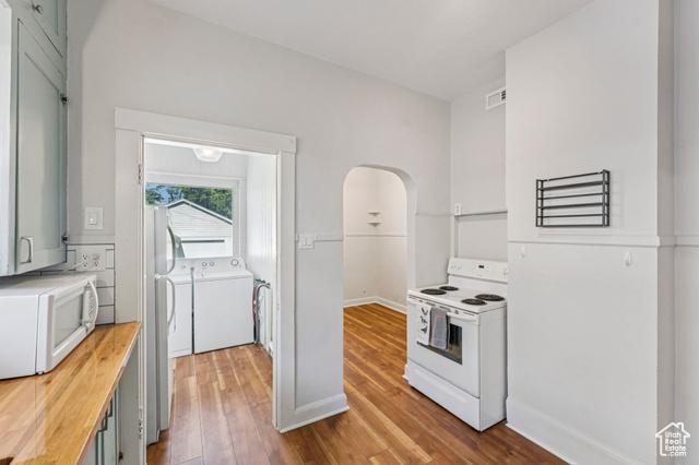 Salt Lake City, Utah, 84102, United States, 4 Bedrooms Bedrooms, ,2 BathroomsBathrooms,Residential,For Sale,1984465