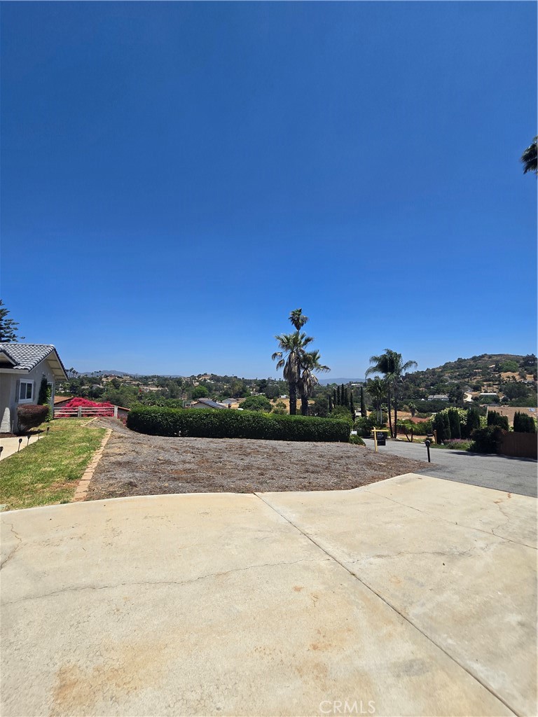 Escondido, California, 92025, United States, 3 Bedrooms Bedrooms, ,2 BathroomsBathrooms,Residential,For Sale,1825178