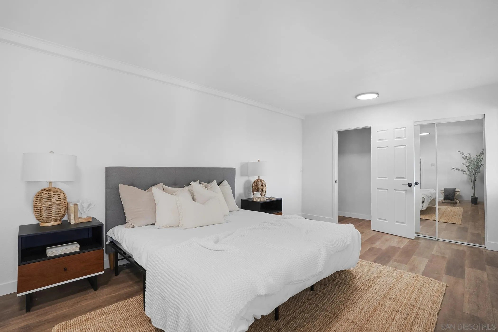 San Diego, California, 92114, United States, 3 Bedrooms Bedrooms, ,2 BathroomsBathrooms,Residential,For Sale,1991902