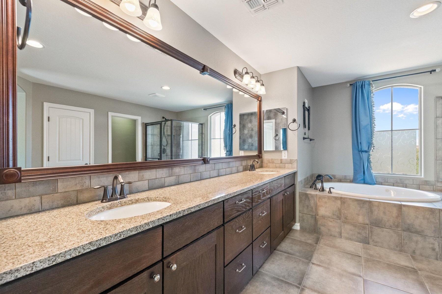  4523 S Gold Court  Chandler, AZ - 物件實景