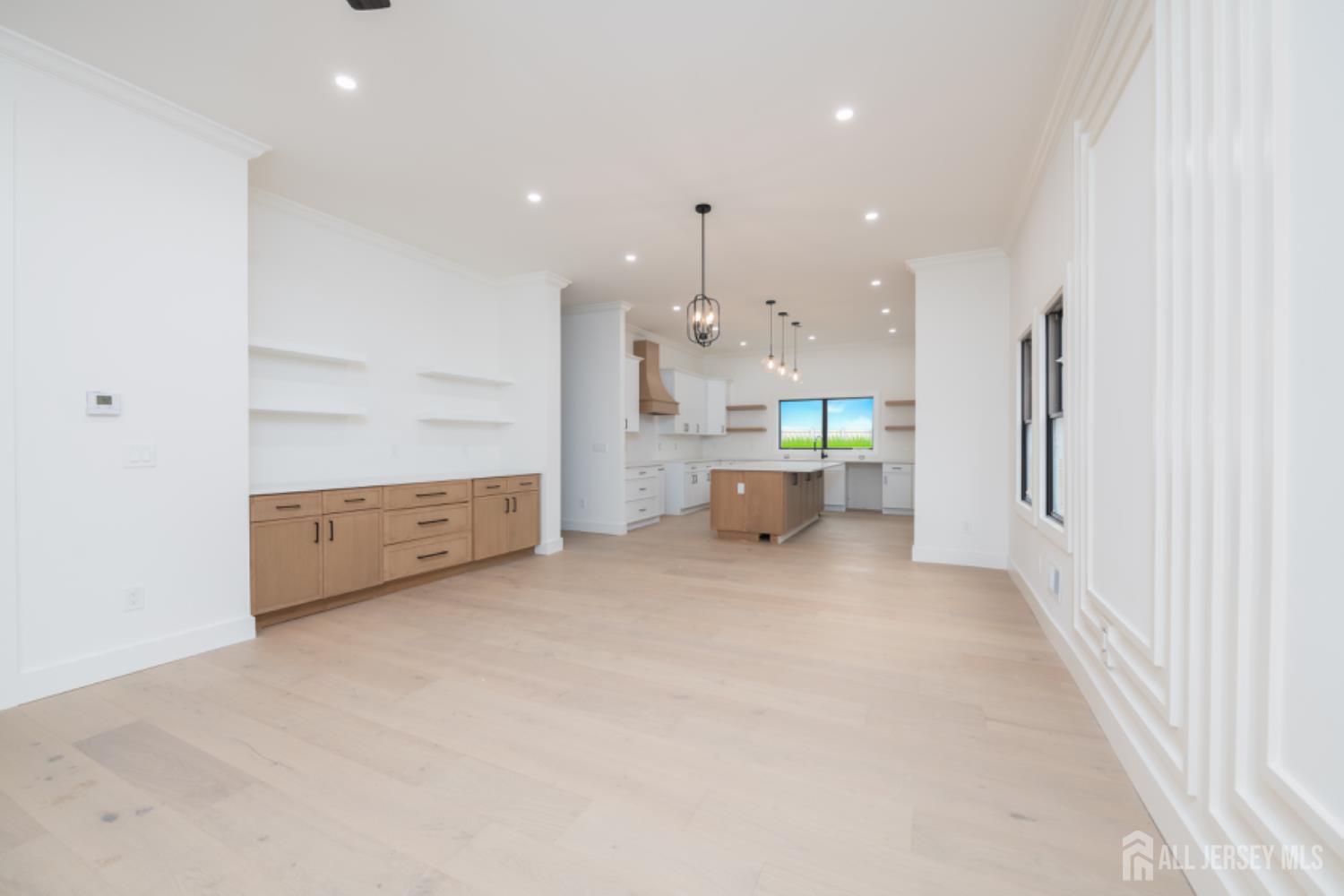 Edison, New Jersey, 08817, United States, 5 Bedrooms Bedrooms, ,4 BathroomsBathrooms,Residential,For Sale,2001535