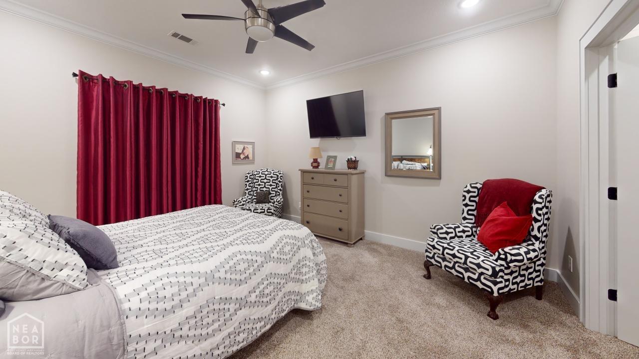 Jonesboro, Arkansas, 72405, United States, 5 Bedrooms Bedrooms, ,5 BathroomsBathrooms,Residential,For Sale,1983308