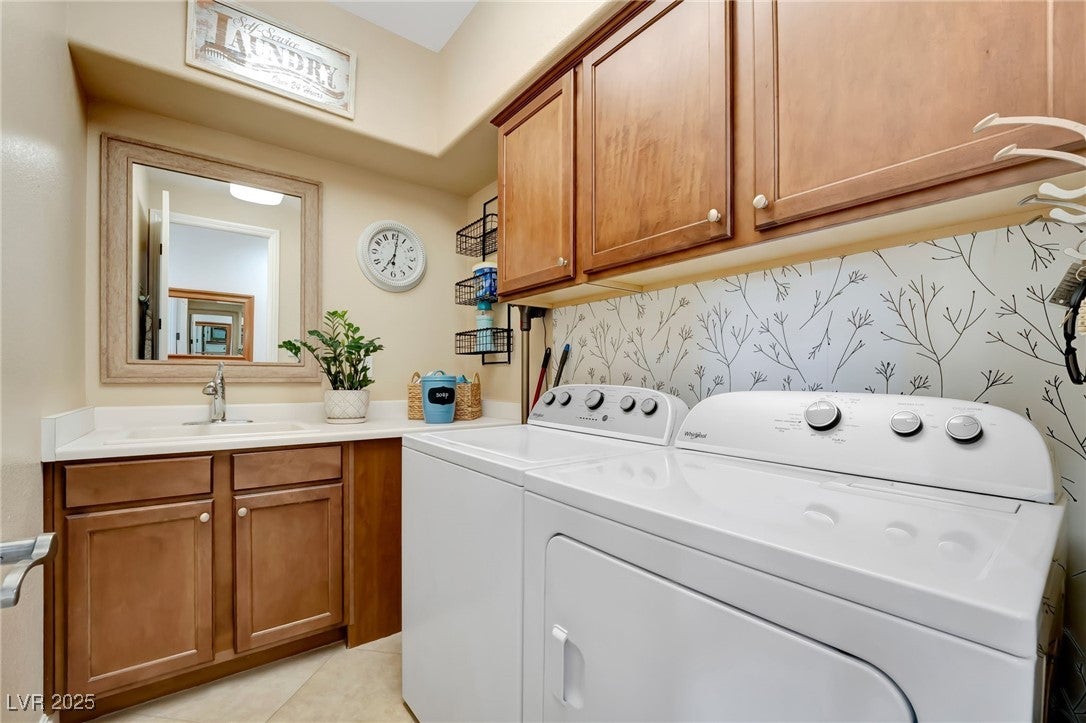 Las Vegas, Nevada, 89123, United States, 4 Bedrooms Bedrooms, ,4 BathroomsBathrooms,Residential,For Sale,1909361