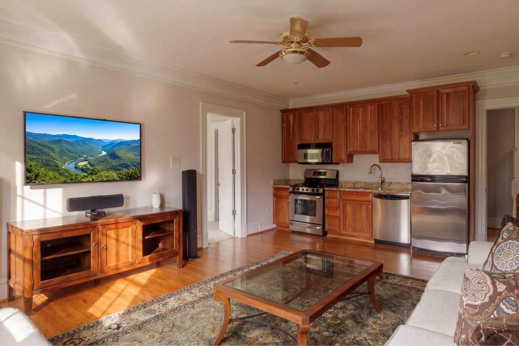  1521 Hunter Mill Road, Vienna, VA, 22182 - 物件實景