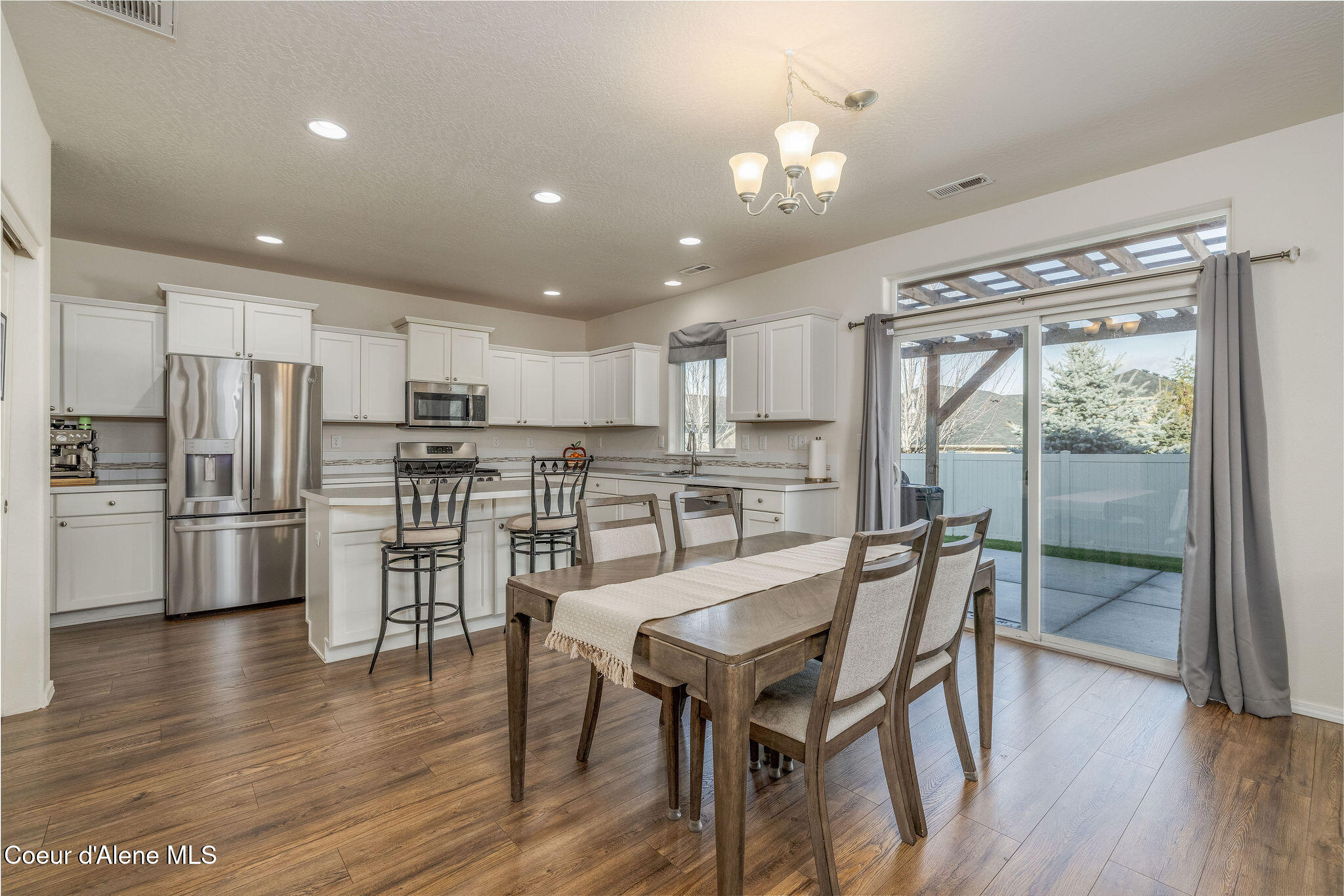 Post Falls, Idaho, 83854, United States, 3 Bedrooms Bedrooms, ,2 BathroomsBathrooms,Residential,For Sale,1996054