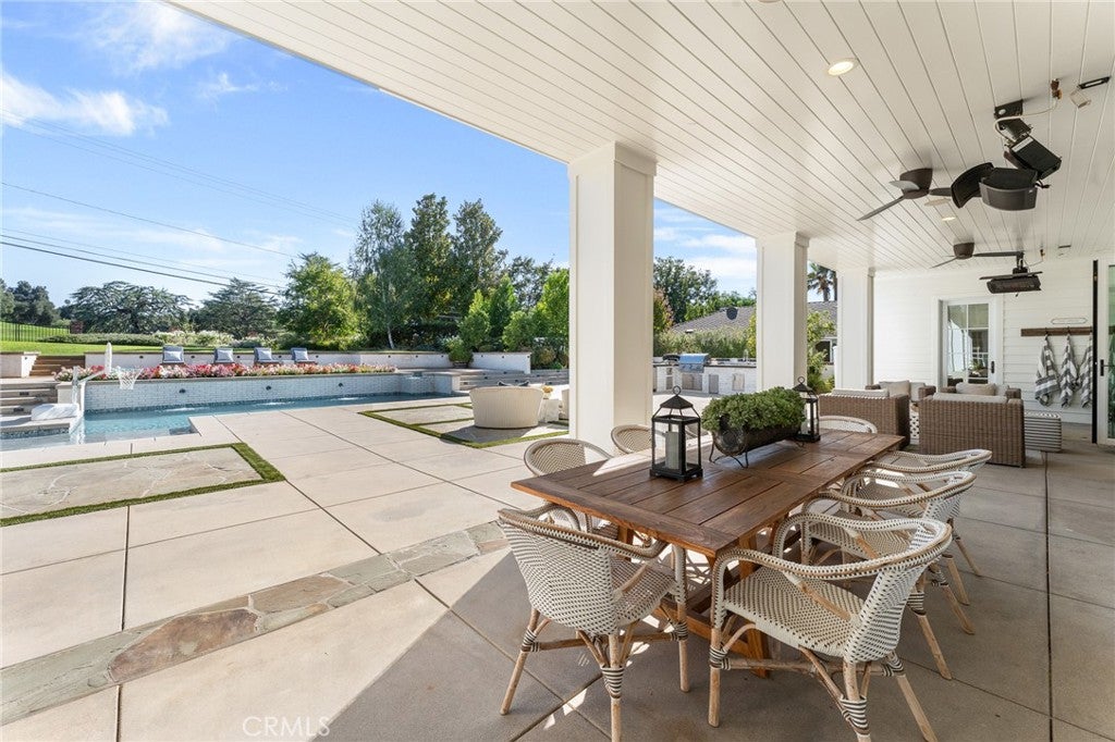 Redlands, California, 92373, United States, 5 Bedrooms Bedrooms, ,6 BathroomsBathrooms,Residential,For Sale,1984155