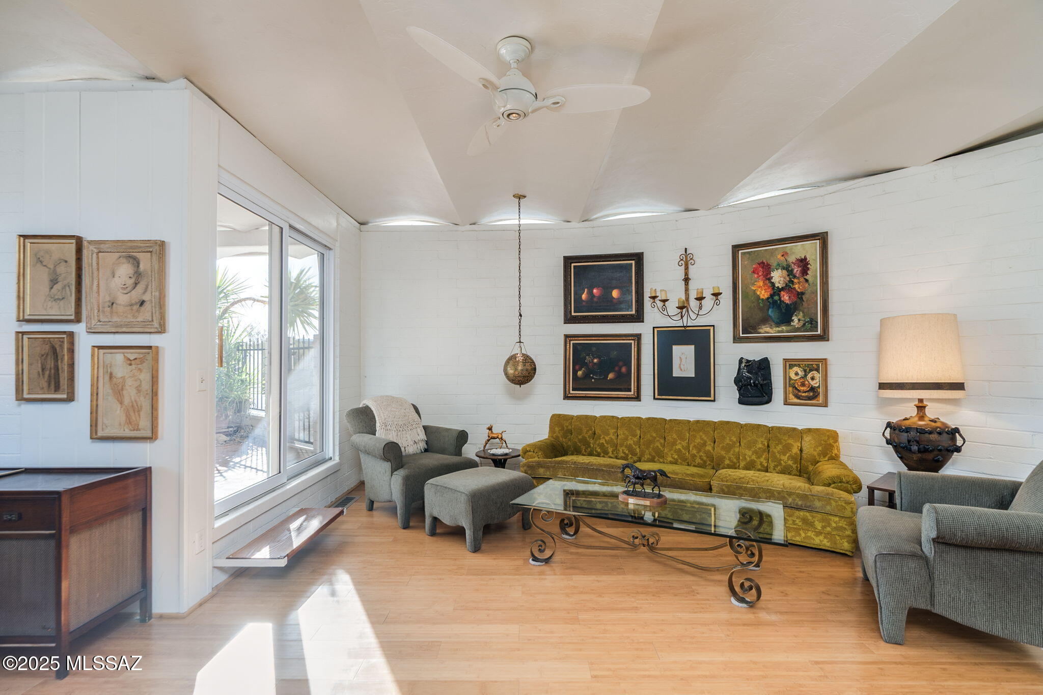 Tucson, Arizona, 85743, United States, 2 Bedrooms Bedrooms, ,2 BathroomsBathrooms,Residential,For Sale,1865652