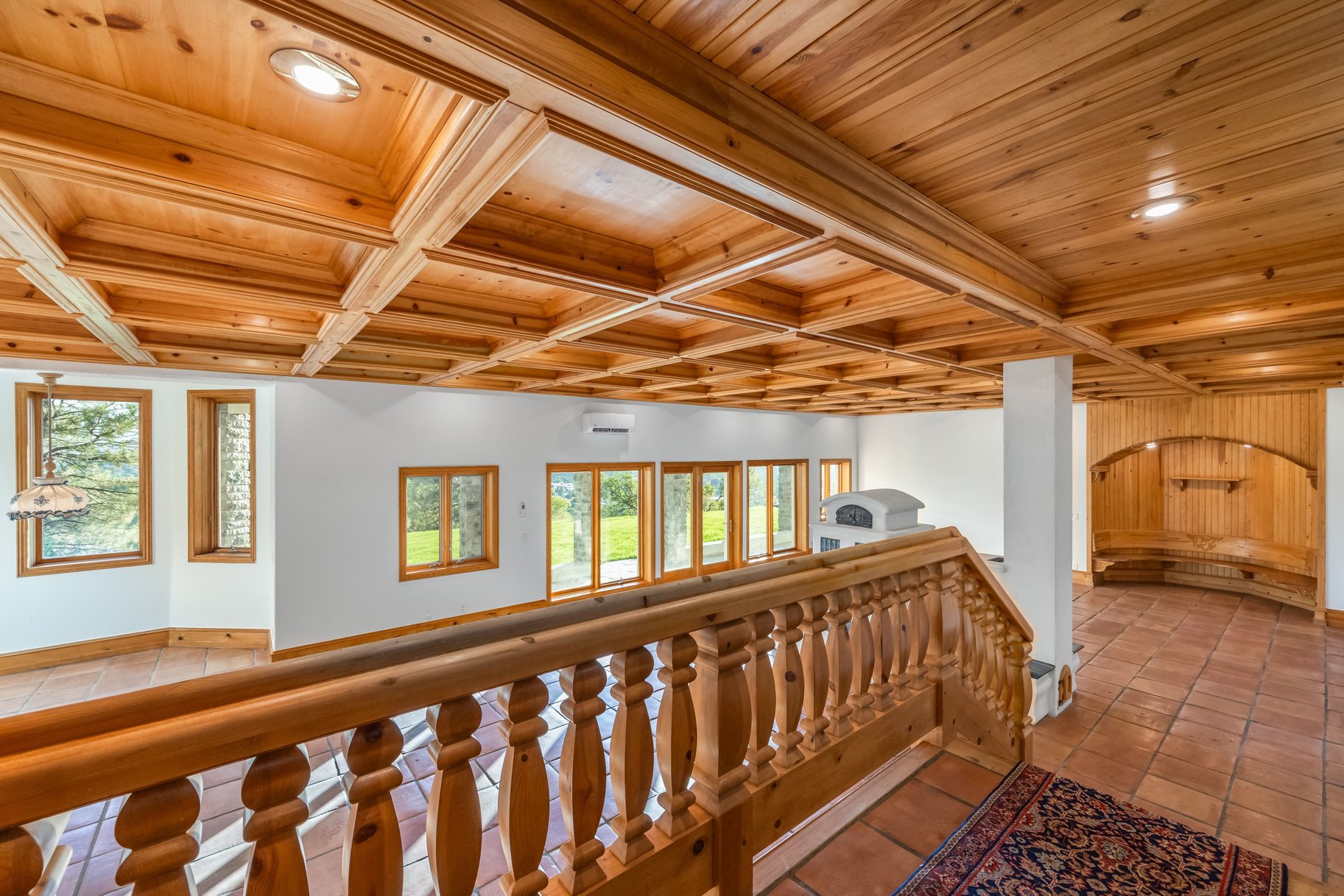  European Estate with Huge Views of the Valley - 物件實景