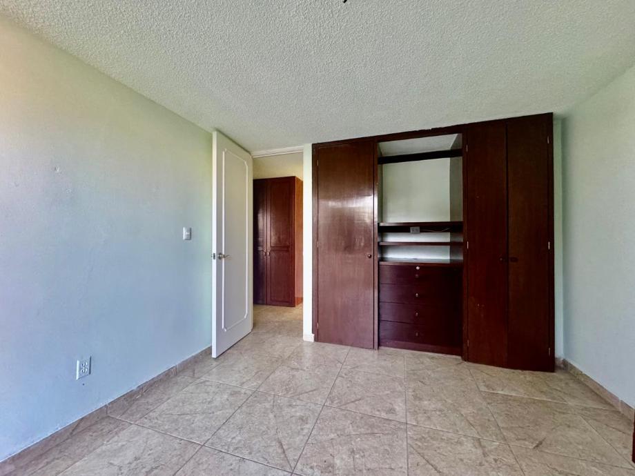 Circuito Arquitectos, Naucalpan de Juárez, Estado de méxico, 53100, Mexico, 2 Bedrooms Bedrooms, ,1 BathroomBathrooms,Residential,For Sale,Circuito Arquitectos,1672602