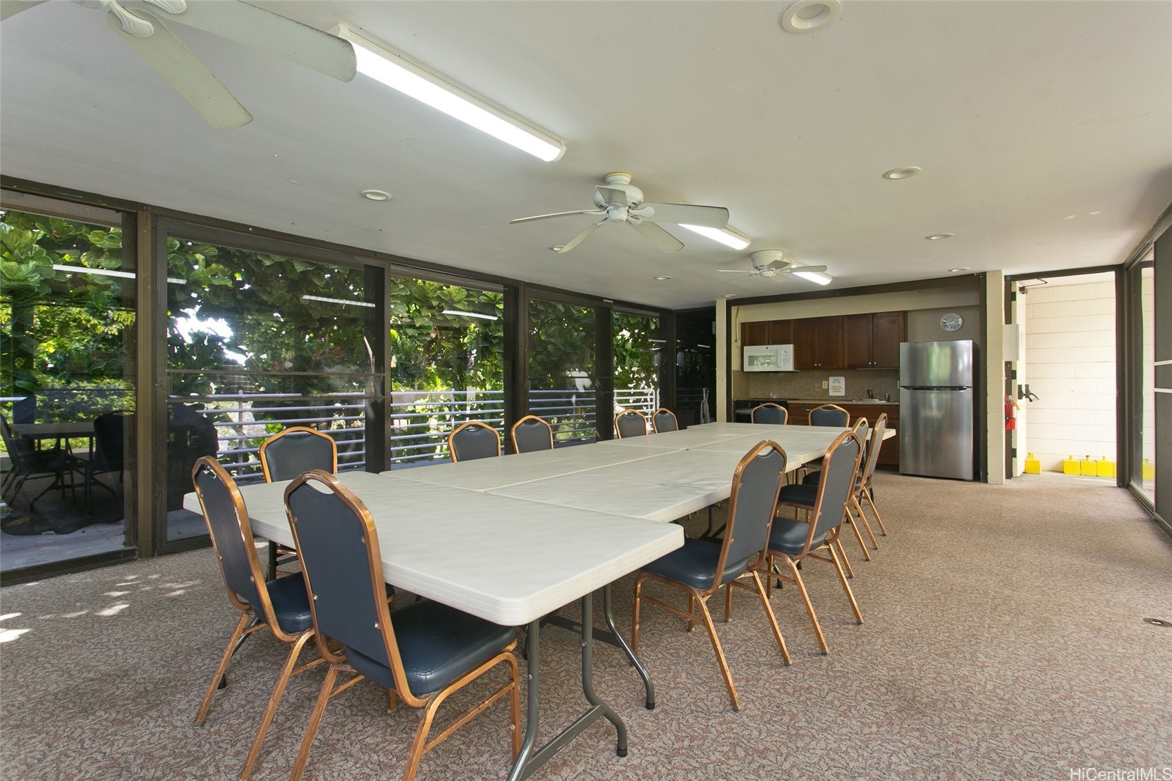 Honolulu, Hawaii, 96816, United States, 2 Bedrooms Bedrooms, ,2 BathroomsBathrooms,Residential,For Sale,1766362
