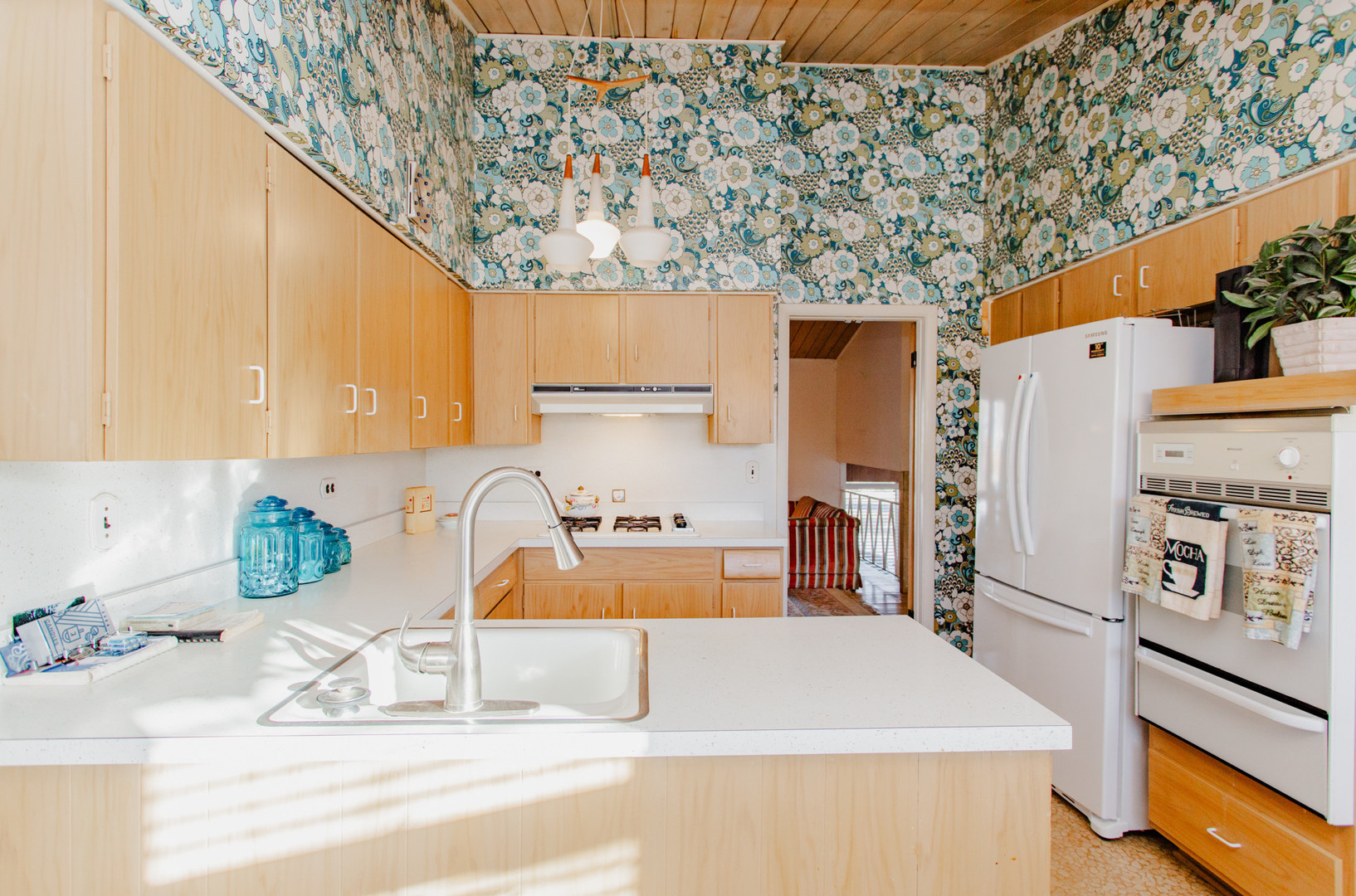 Wilmette, Illinois, 60091, United States, 3 Bedrooms Bedrooms, ,3 BathroomsBathrooms,Residential,For Sale,2013016