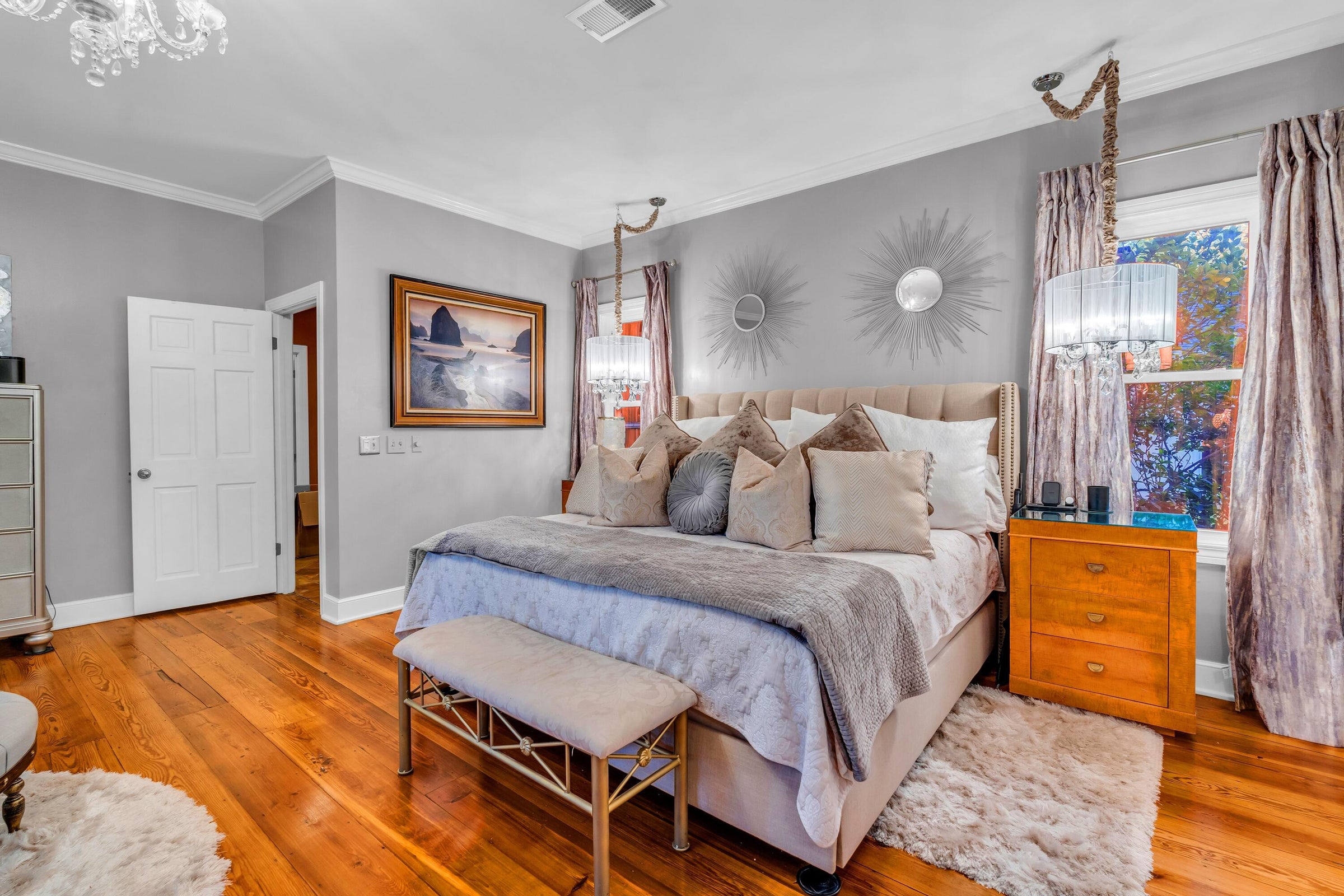 Columbus, Mississippi, 39705, United States, 4 Bedrooms Bedrooms, ,4 BathroomsBathrooms,Residential,For Sale,1976327