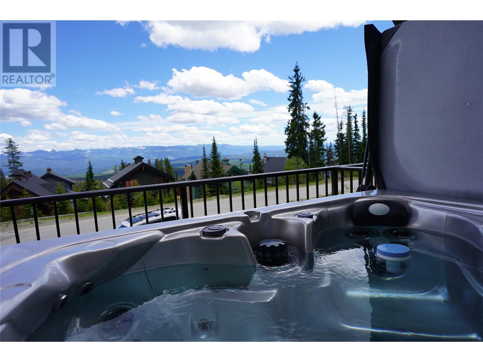 BIG WHITE, British Columbia, V0H 1A0, CA, 2 Bedrooms Bedrooms, ,1 BathroomBathrooms,Residential,For Sale,1949085
