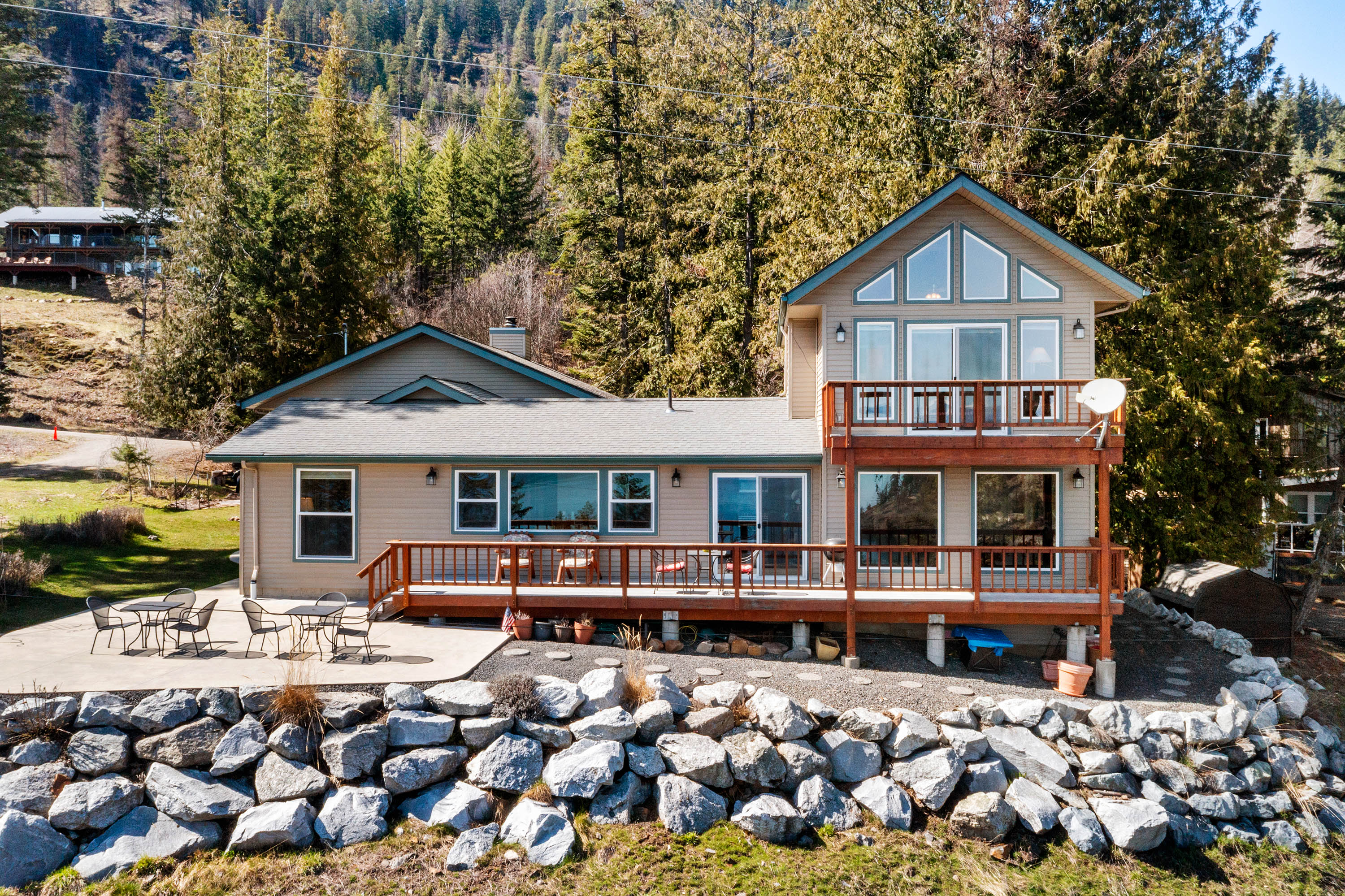 Sagle, Idaho, 83860, United States, 3 Bedrooms Bedrooms, ,2 BathroomsBathrooms,Residential,For Sale,1764165