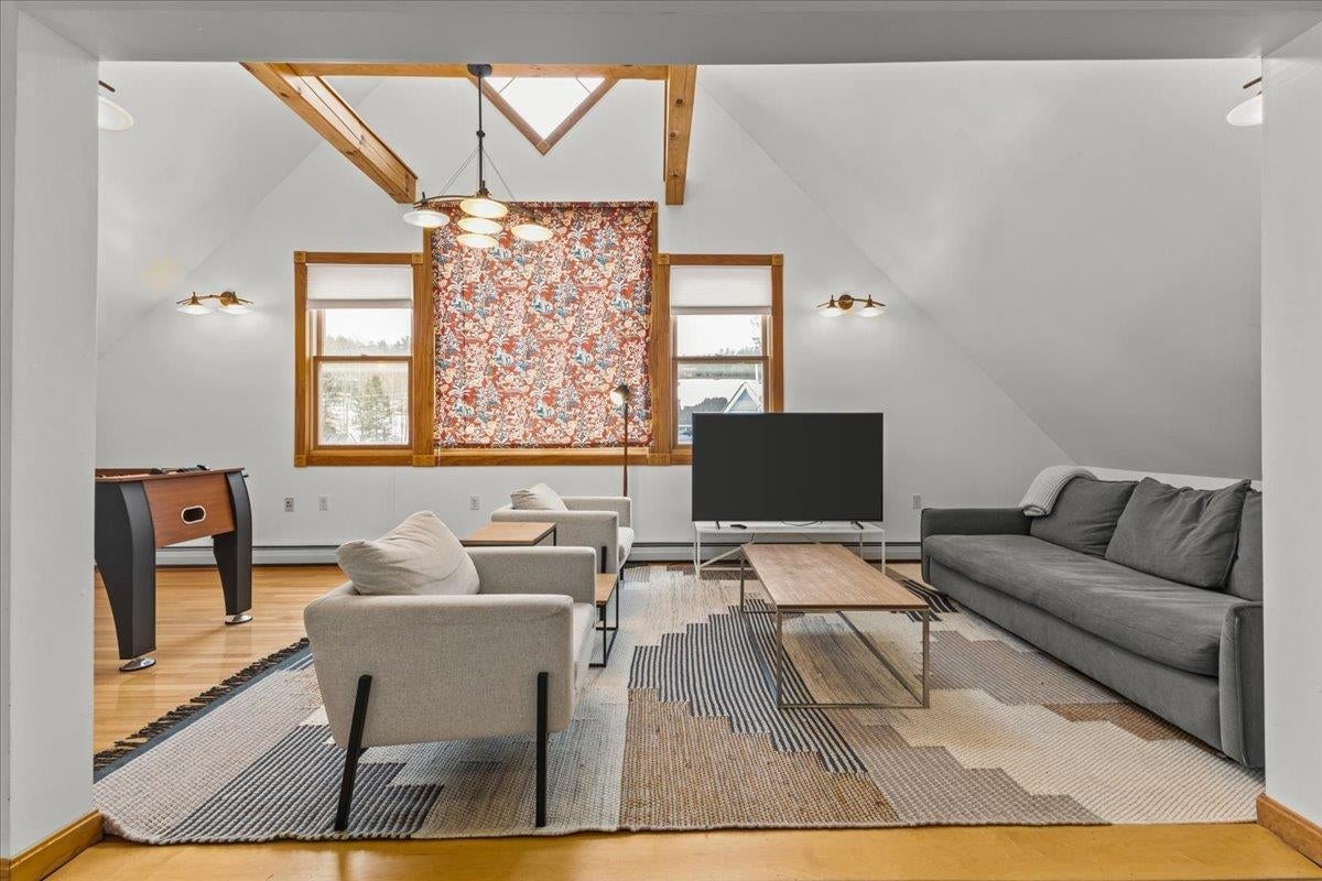 Stowe, Vermont, 05672, United States, 2 Bedrooms Bedrooms, ,1 BathroomBathrooms,Residential,For Sale,1746592