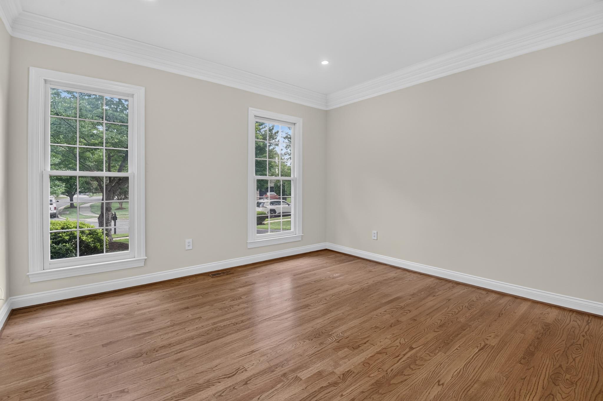  13621 Pine View Lane, Rockville, MD 20850 - 物件實景