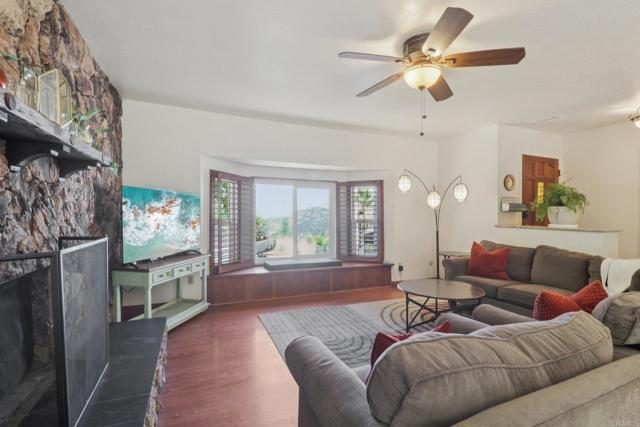 Alpine, California, 91901, United States, 3 Bedrooms Bedrooms, ,2 BathroomsBathrooms,Residential,For Sale,1975915