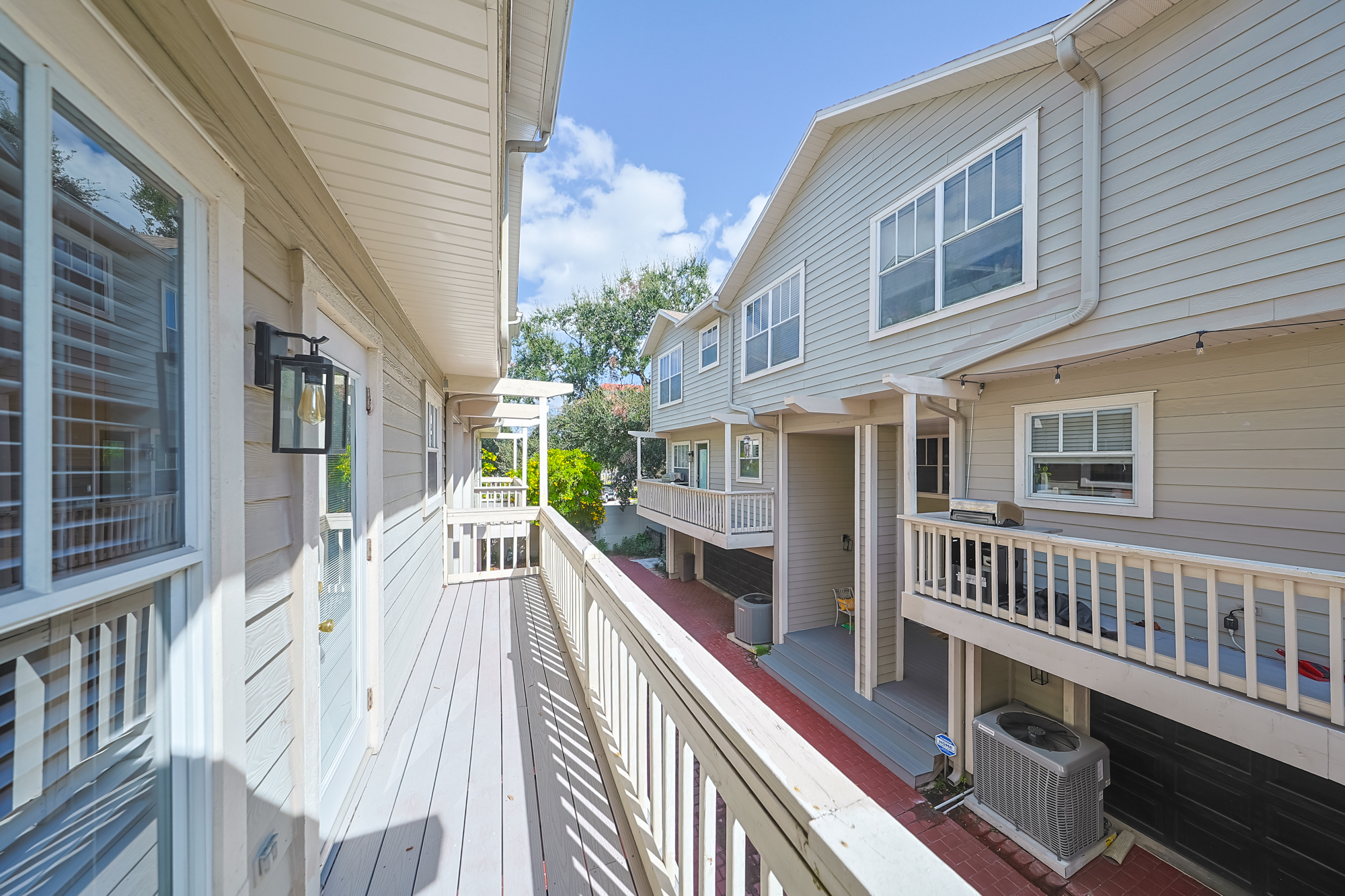 Tampa, Florida, 33629, United States, 3 Bedrooms Bedrooms, ,3 BathroomsBathrooms,Residential,For Sale,1980841