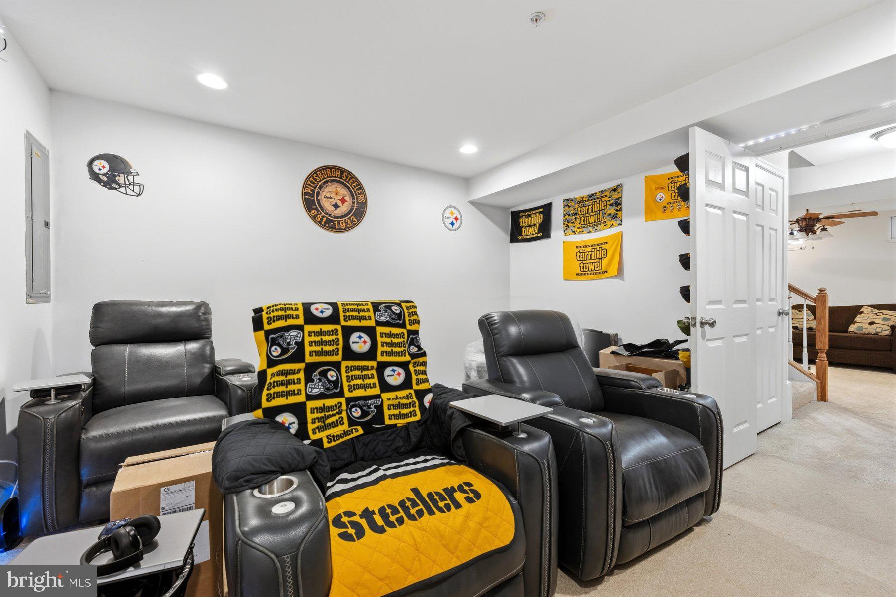 Hanover, Maryland, 21076, United States, 3 Bedrooms Bedrooms, ,4 BathroomsBathrooms,Residential,For Sale,2026428