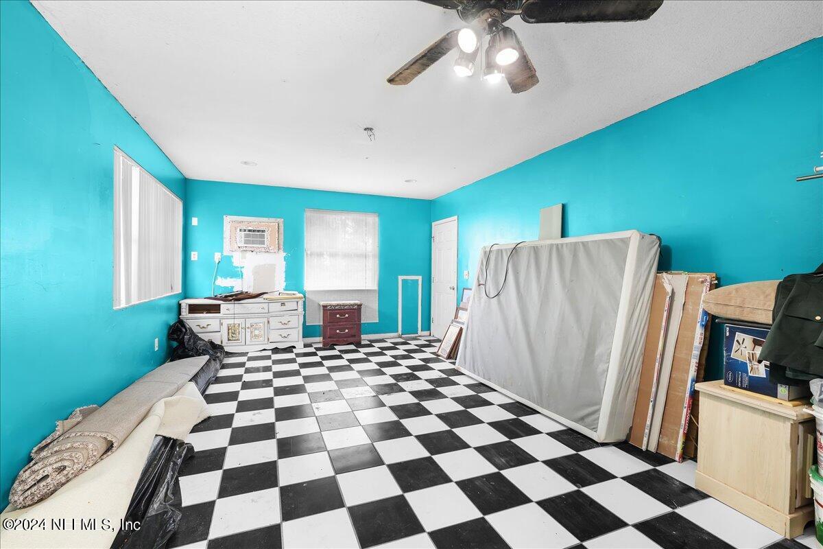 East Palatka, Florida, 32131, United States, 4 Bedrooms Bedrooms, ,4 BathroomsBathrooms,Residential,For Sale,1922938
