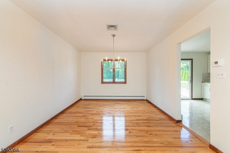 Montville Twp., New Jersey, 07082, United States, 4 Bedrooms Bedrooms, ,3 BathroomsBathrooms,Residential,For Sale,1834822