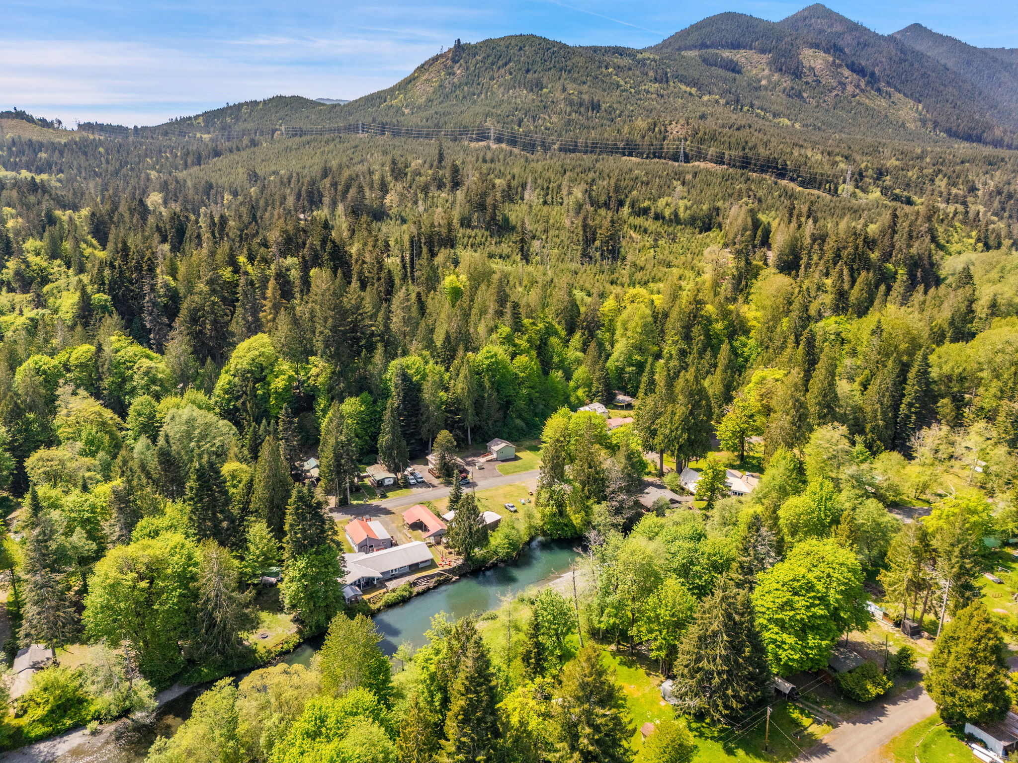  560 Mountain Trail Road, Brinnon, WA 98320 - 物件實景