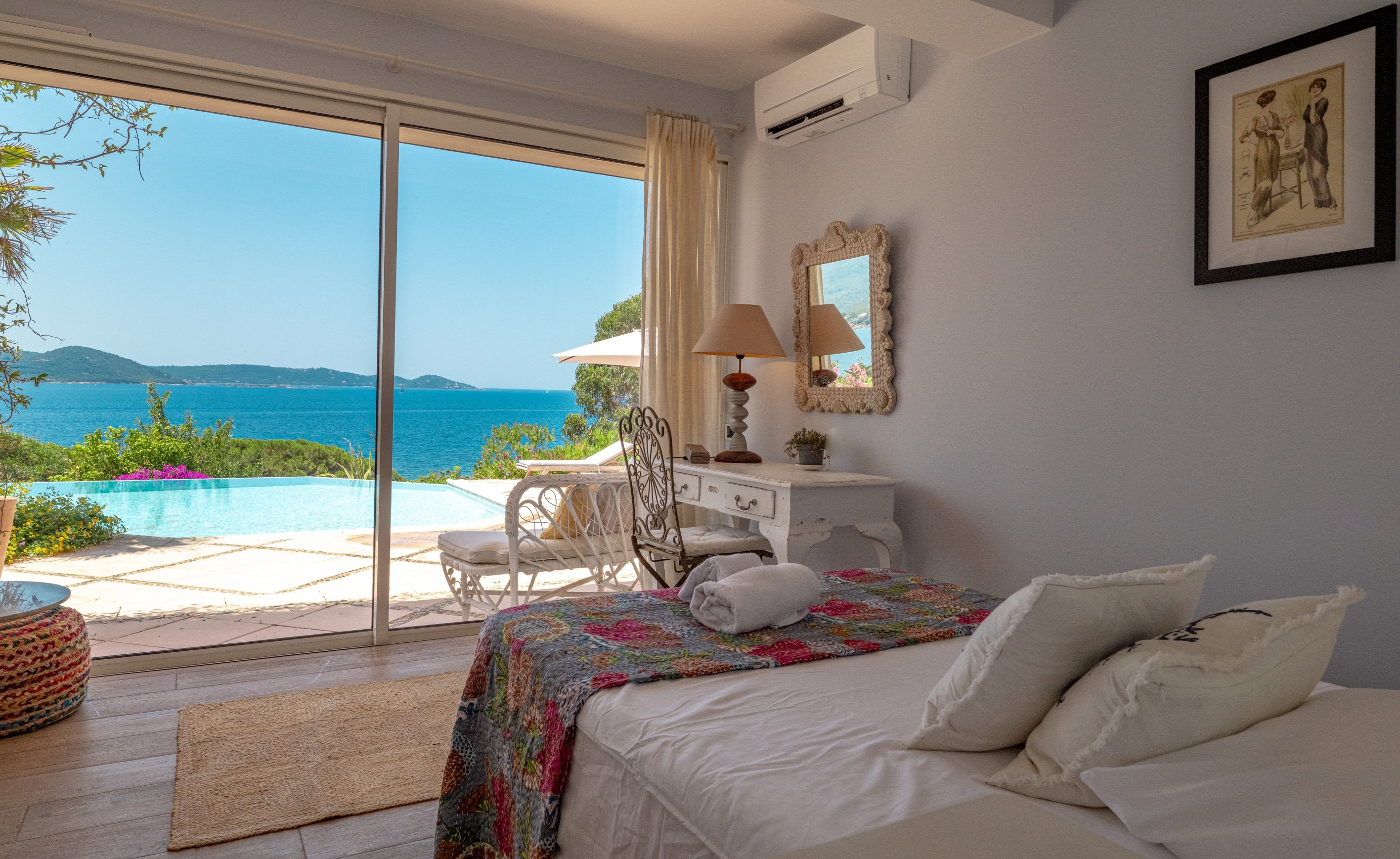  For sale : Luxury villa with pool, sea view and beach on foot - Isolella, Pietr… - 物件實景