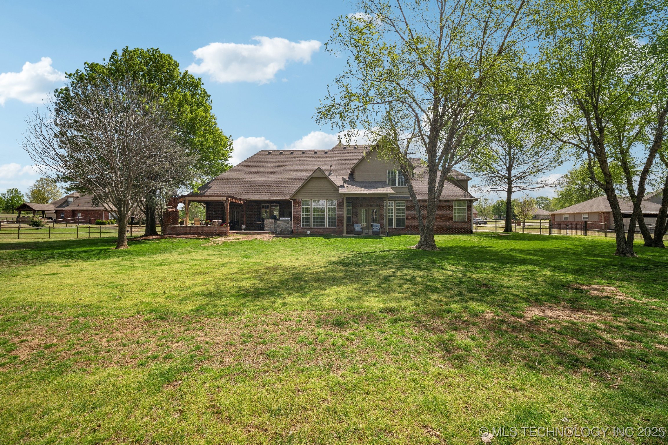 Claremore, Oklahoma, 74019, United States, 4 Bedrooms Bedrooms, ,4 BathroomsBathrooms,Residential,For Sale,1770559