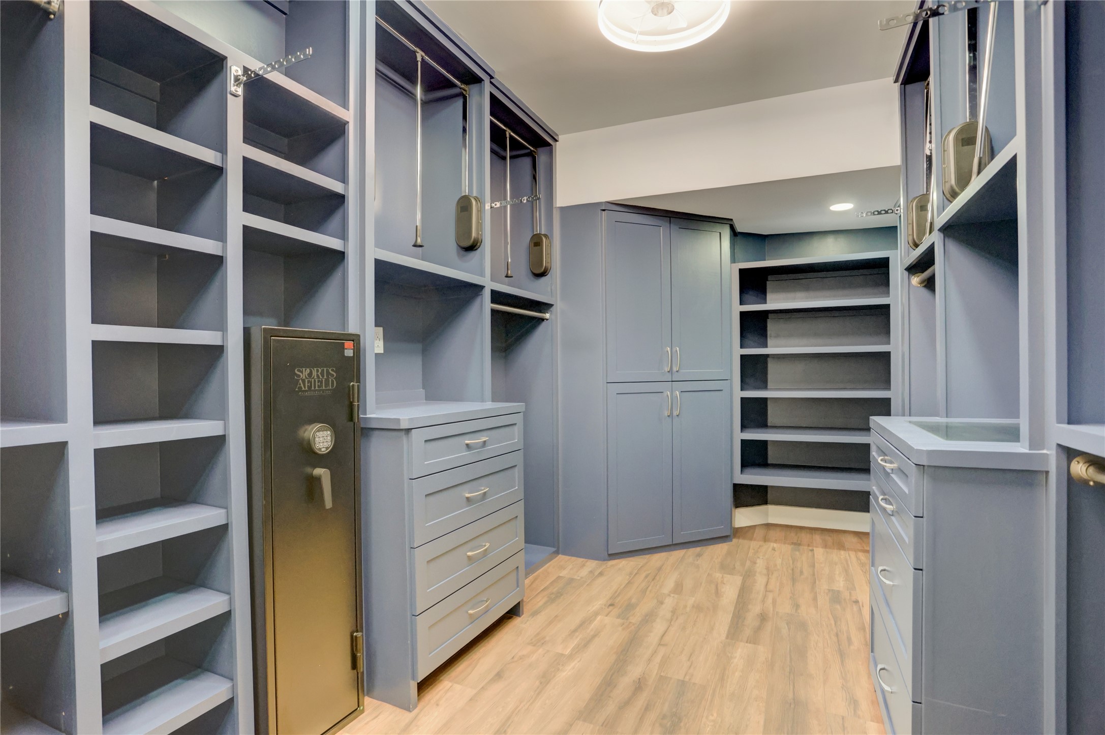  3505 Gramercy Street - 物件實景