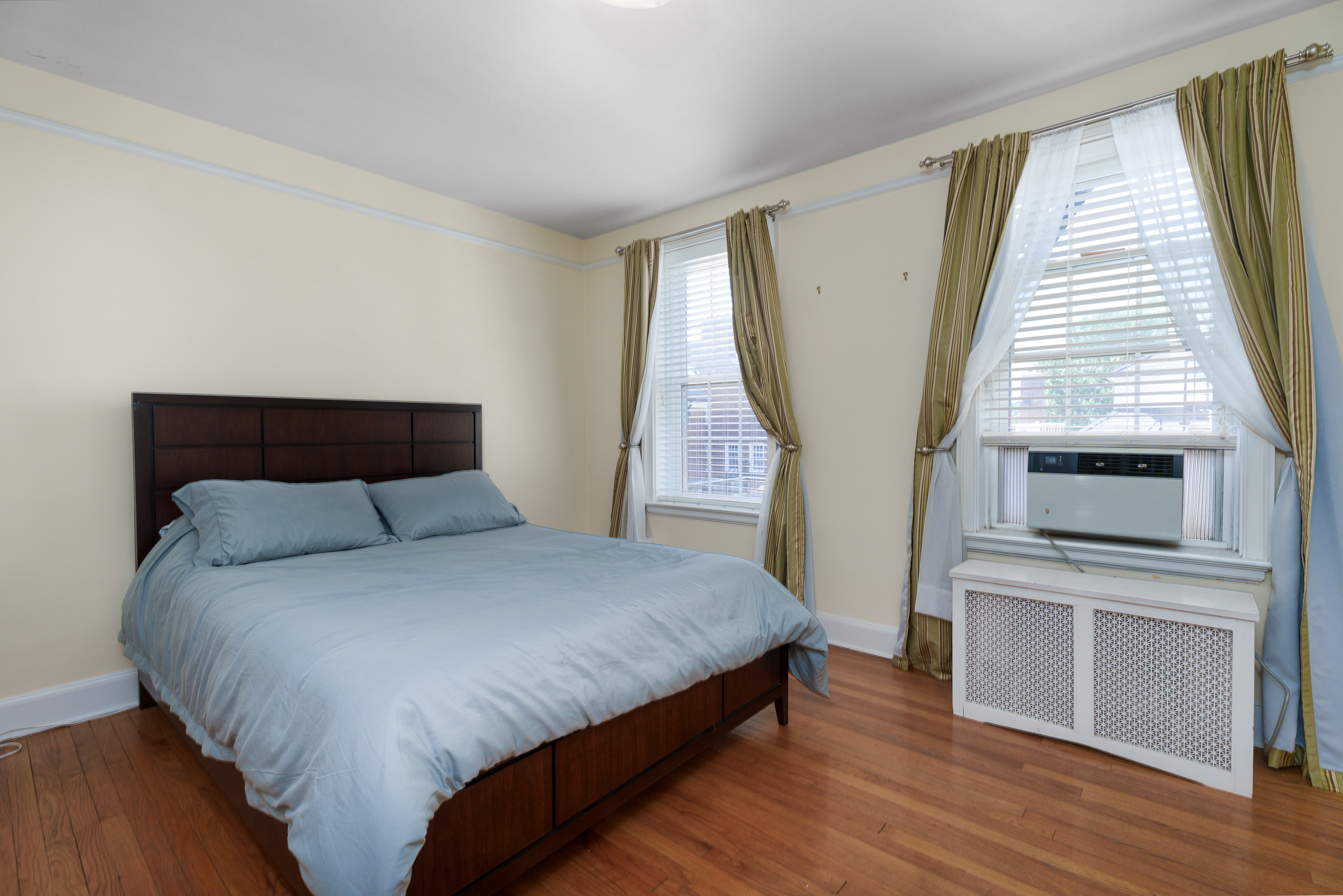  Surprisingly Spacious and Smartly Updated on Palmer Square - 物件實景