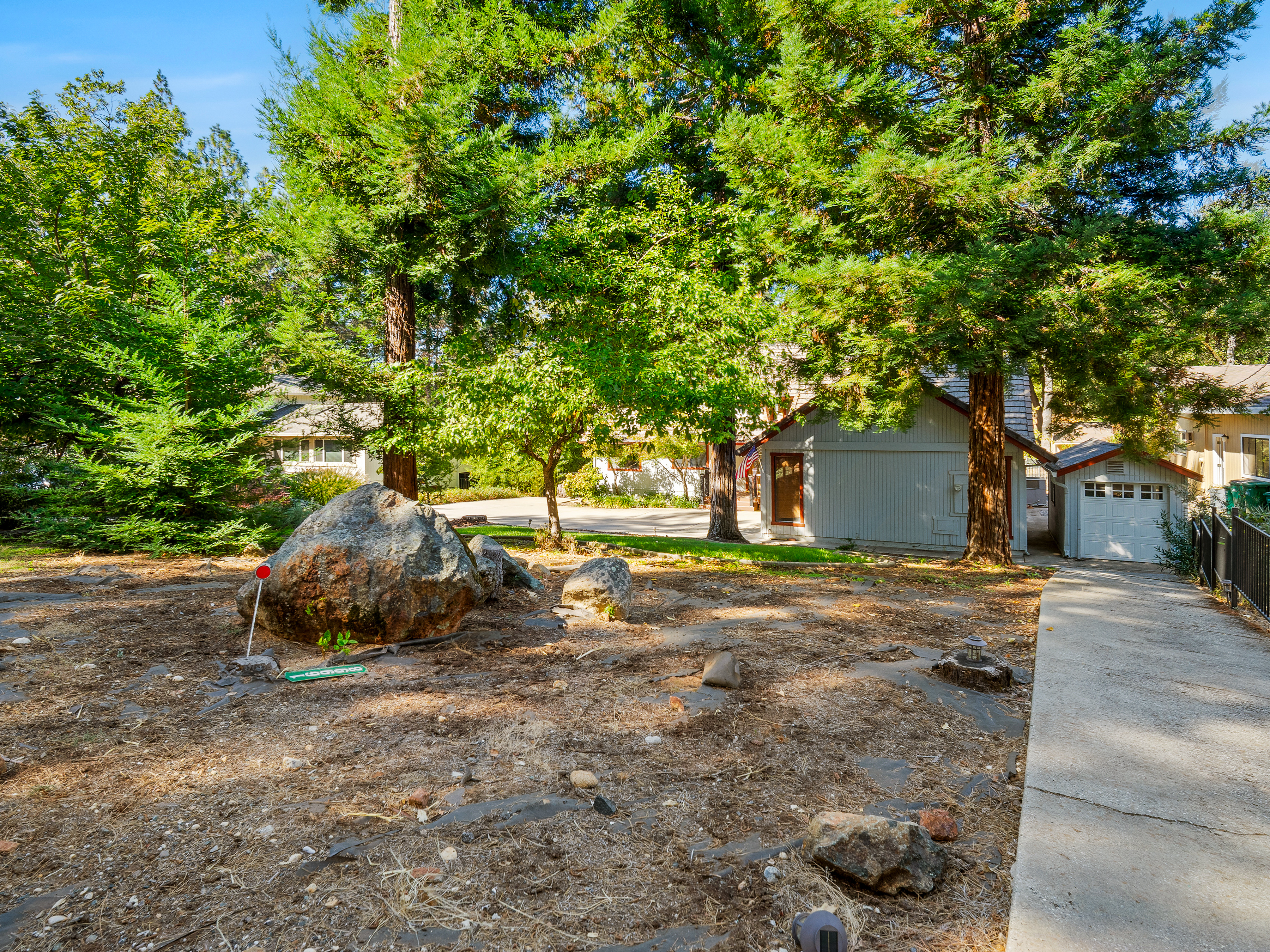 16998 Alioto Drive, Grass Valley, CA 95949 - 物件實景