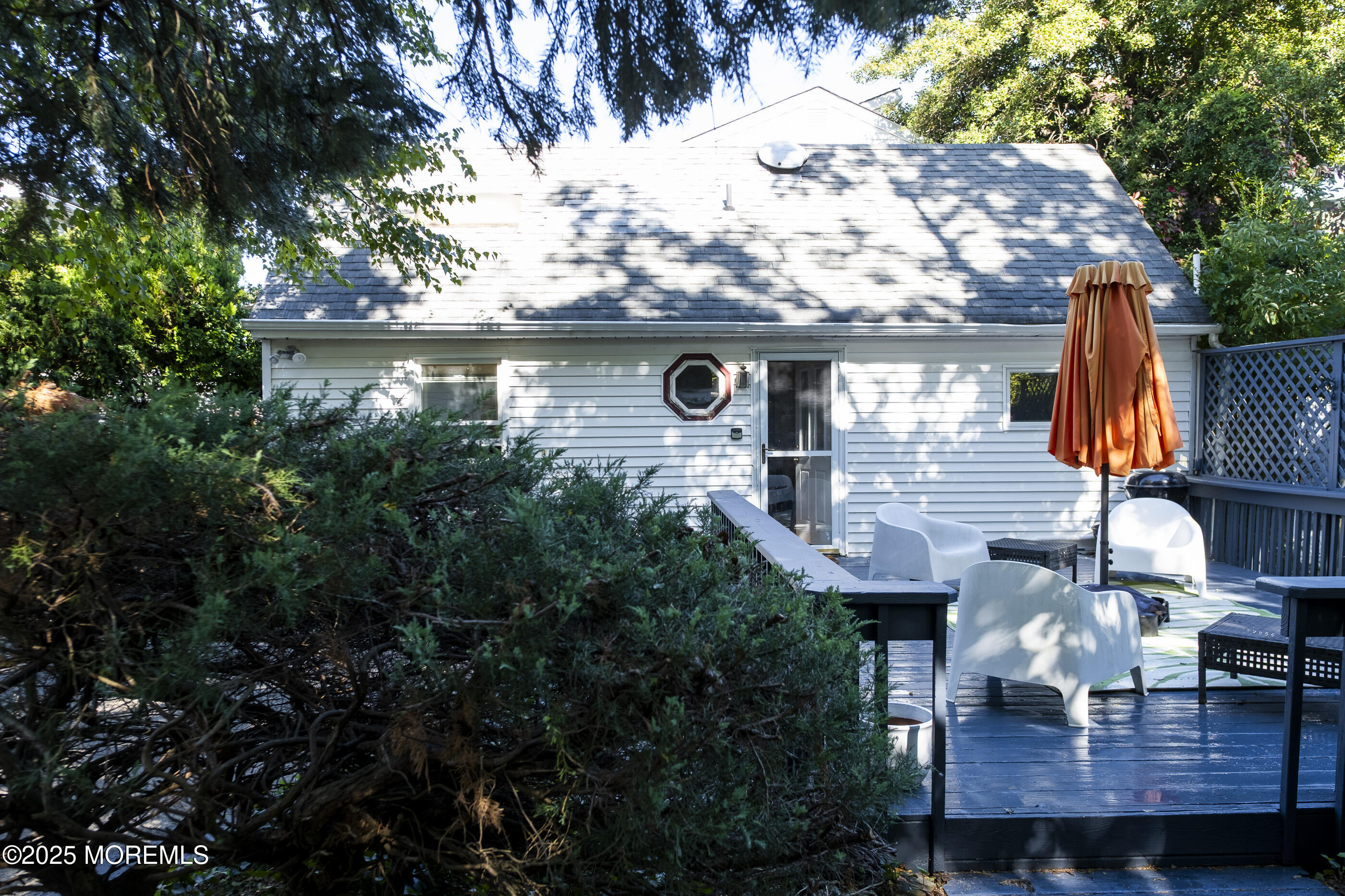 Leonardo, New Jersey, 07737, United States, 4 Bedrooms Bedrooms, ,3 BathroomsBathrooms,Residential,For Sale,1989142