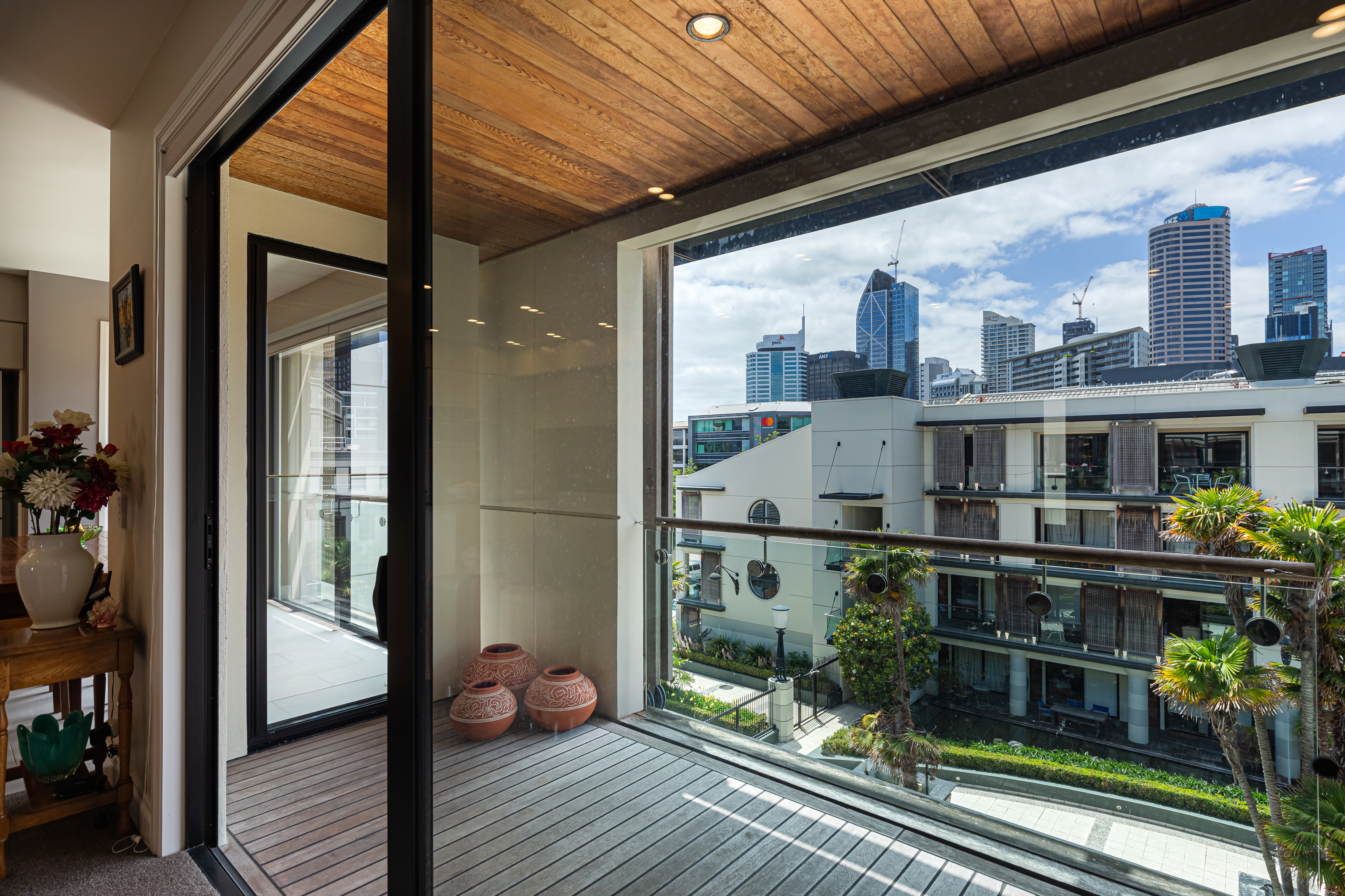  Penthouse with Rooftop Terrace - 物件實景