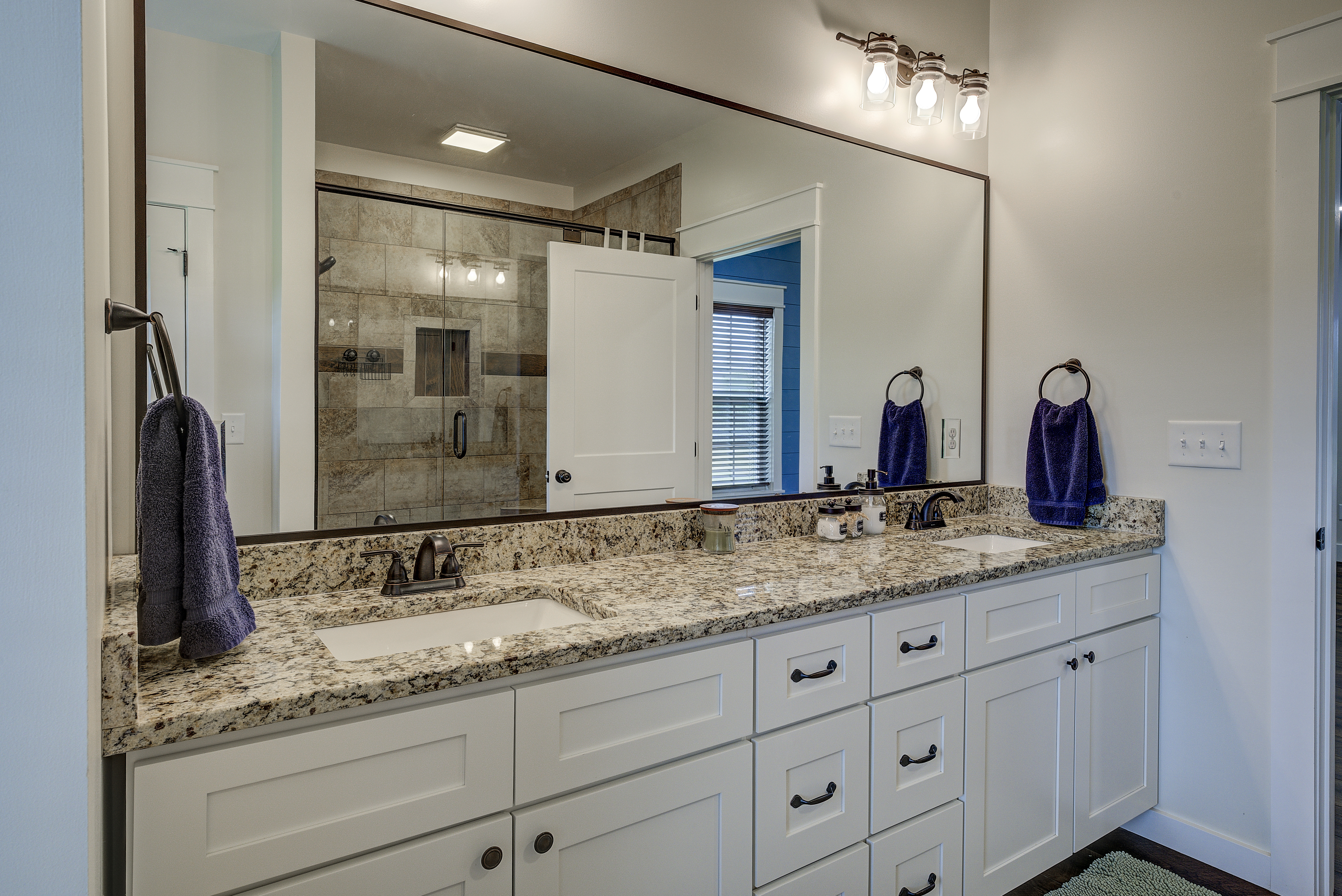 Jonesborough, Tennessee, 37659, United States, 3 Bedrooms Bedrooms, ,3 BathroomsBathrooms,Residential,For Sale,2000637