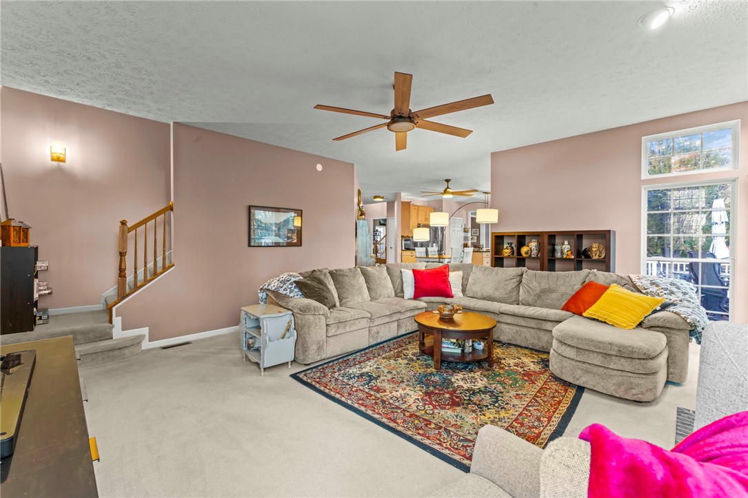 Venetia, Pennsylvania, 15367, United States, 4 Bedrooms Bedrooms, ,3 BathroomsBathrooms,Residential,For Sale,2008848