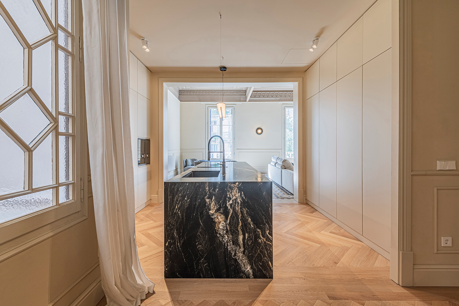  Extraordinary Modernist apartment with high ceilings - 物件實景