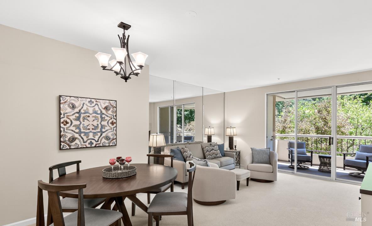 San Rafael, California, 94903, United States, 1 Bedroom Bedrooms, ,2 BathroomsBathrooms,Residential,For Sale,1896555