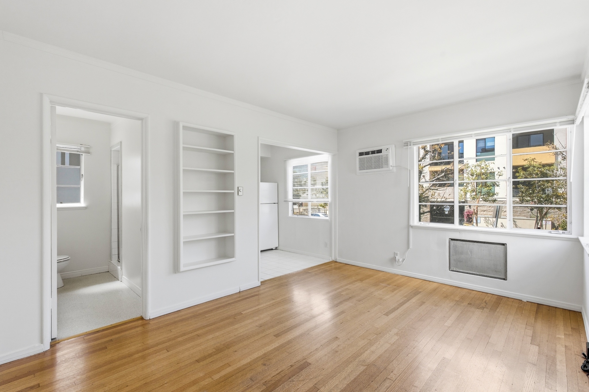  1748 Malcolm Ave - 物件實景