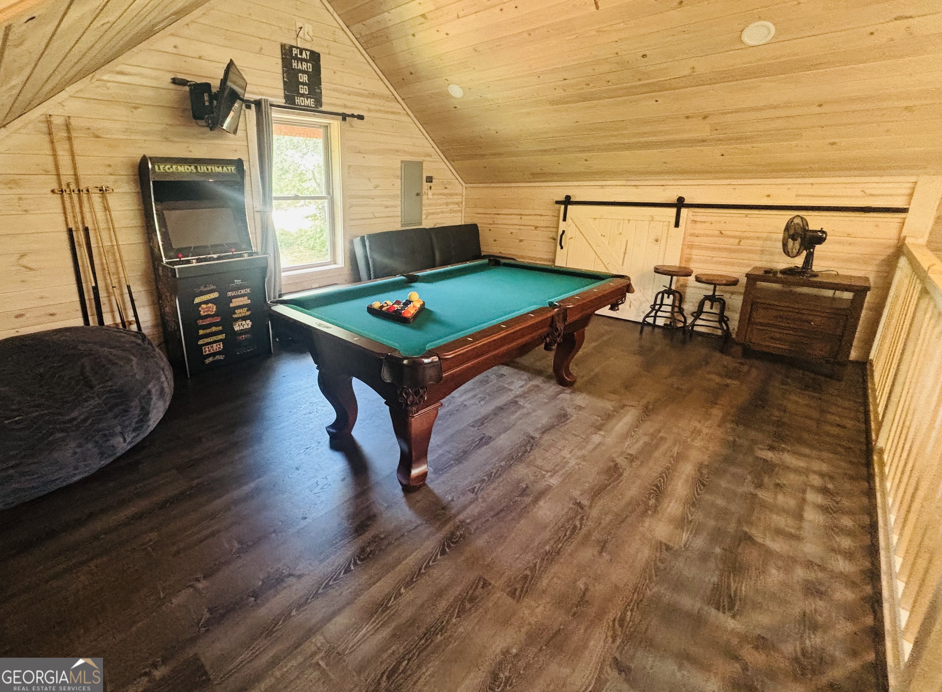 Cleveland, Georgia, 30528, United States, 1 Bedroom Bedrooms, ,1 BathroomBathrooms,Residential,For Sale,1864769