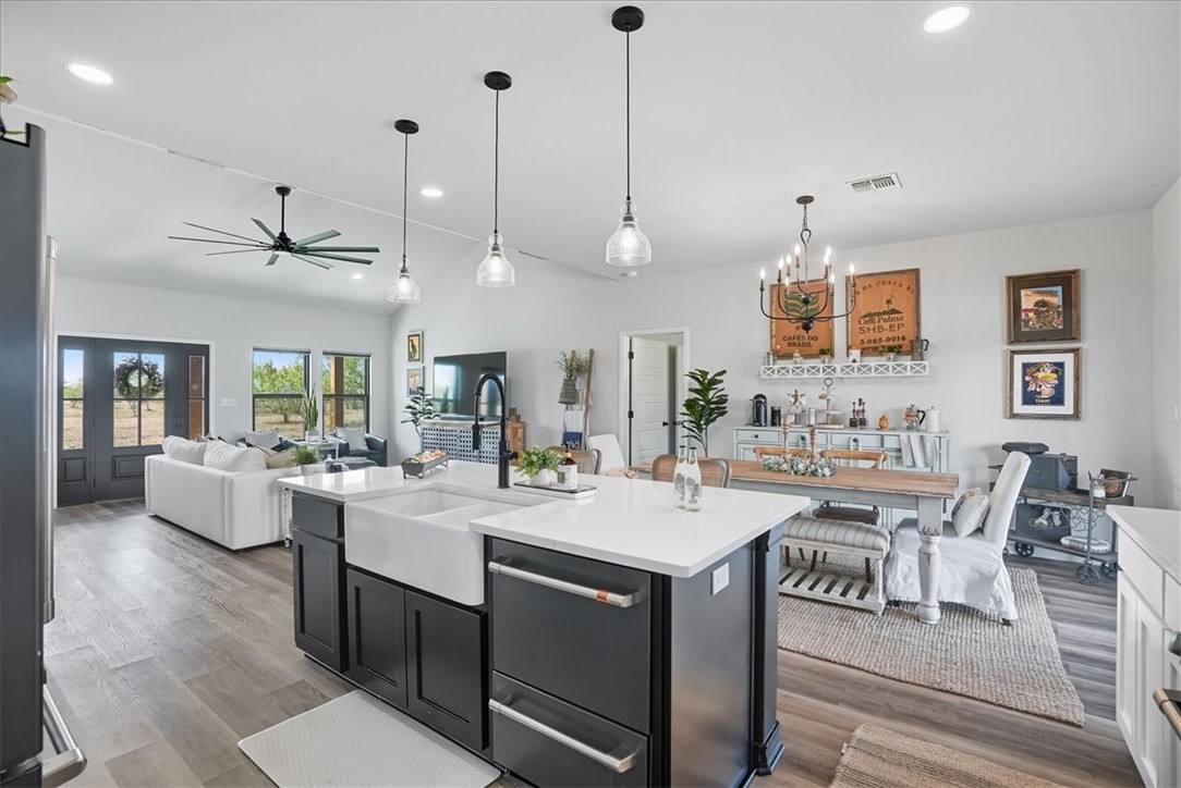 Alice, Texas, 78332, United States, 3 Bedrooms Bedrooms, ,2 BathroomsBathrooms,Residential,For Sale,1995593