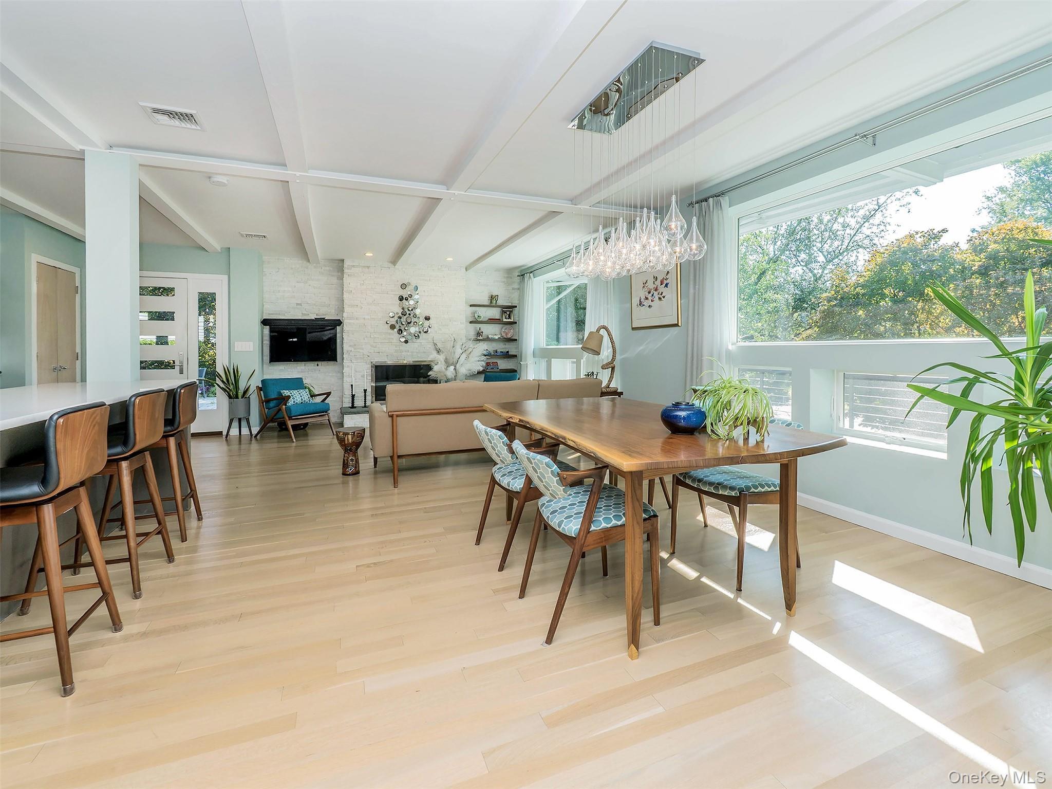  14 Highland Place, Sea Cliff, NY, 11579 - 物件實景