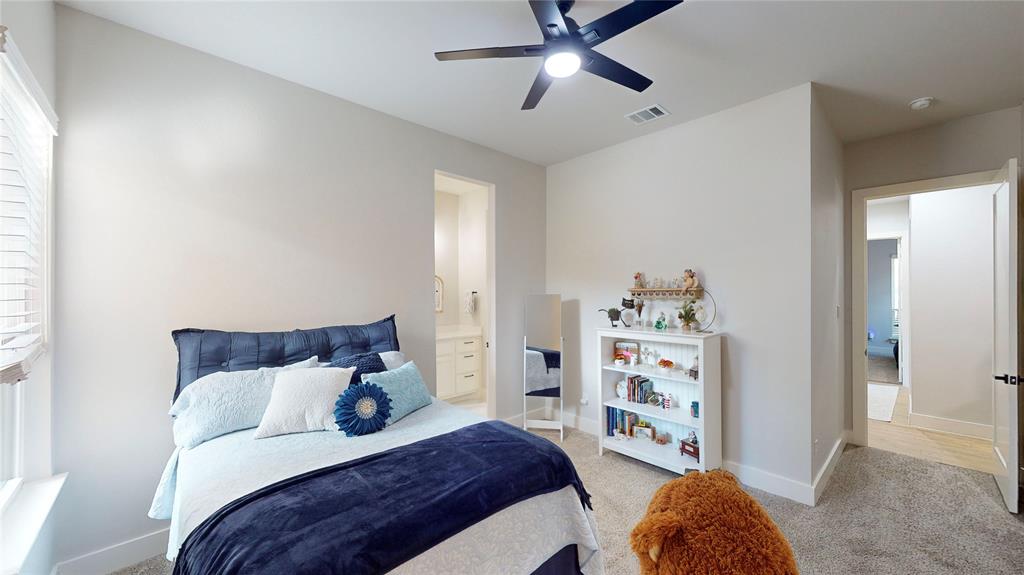 Mabank, Texas, 75156, United States, 3 Bedrooms Bedrooms, ,3 BathroomsBathrooms,Residential,For Sale,1827863