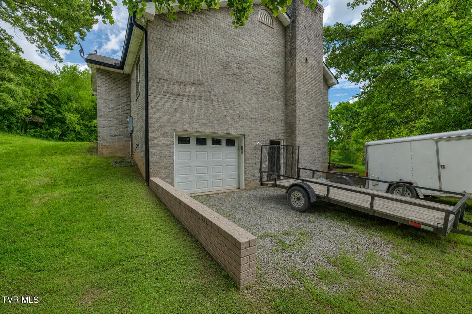 Afton, Tennessee, 37616, United States, 5 Bedrooms Bedrooms, ,3 BathroomsBathrooms,Residential,For Sale,2048467